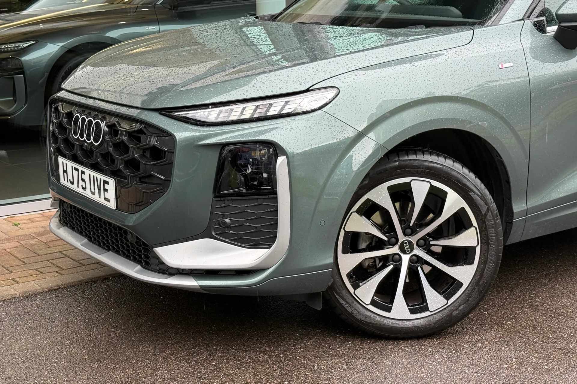 Audi Q3 thumbnail image number 52