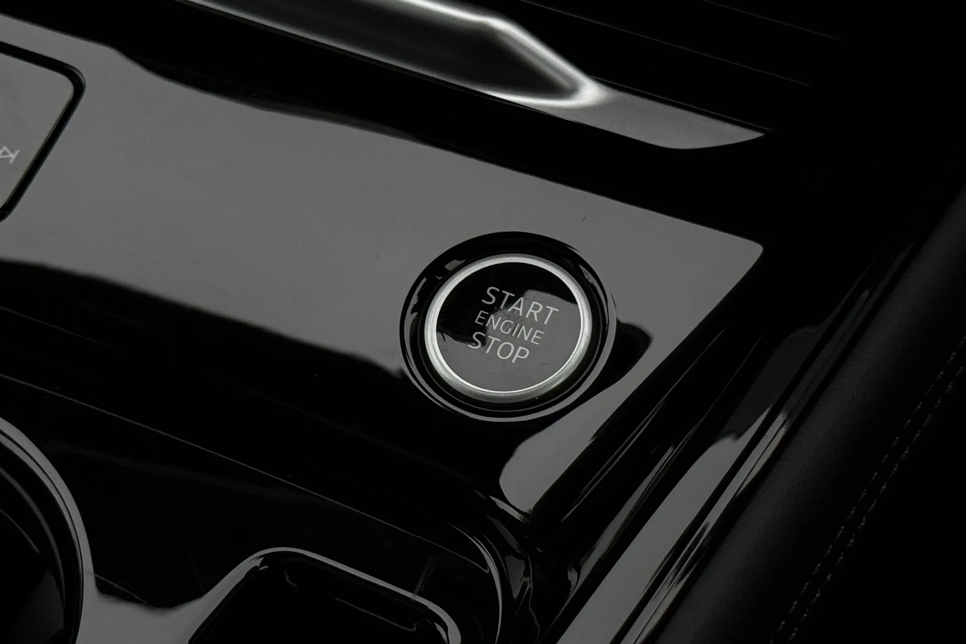 Audi Q3 thumbnail image number 19