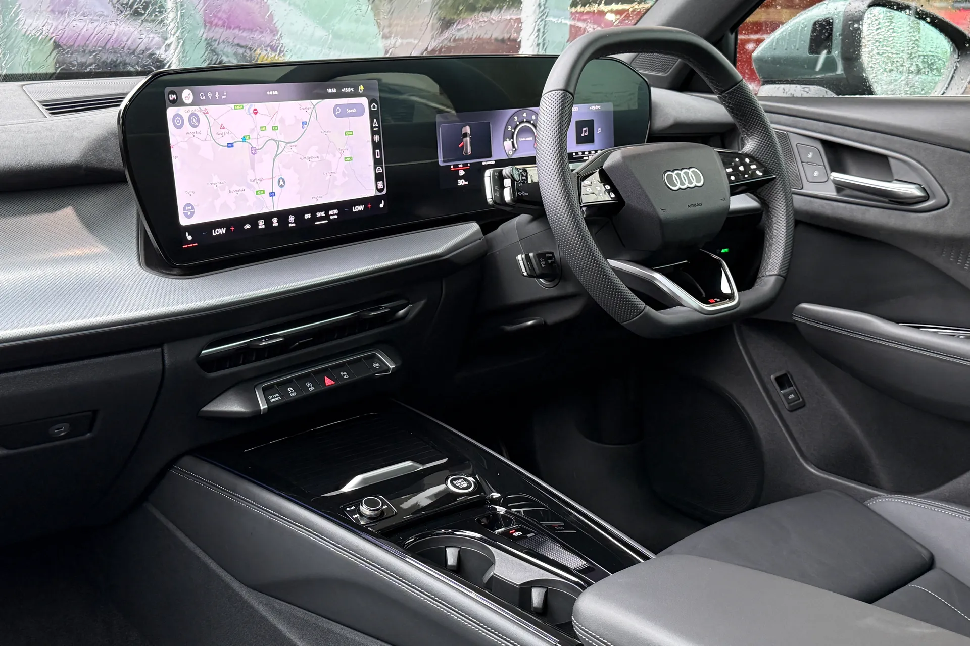Audi Q3 thumbnail image number 48