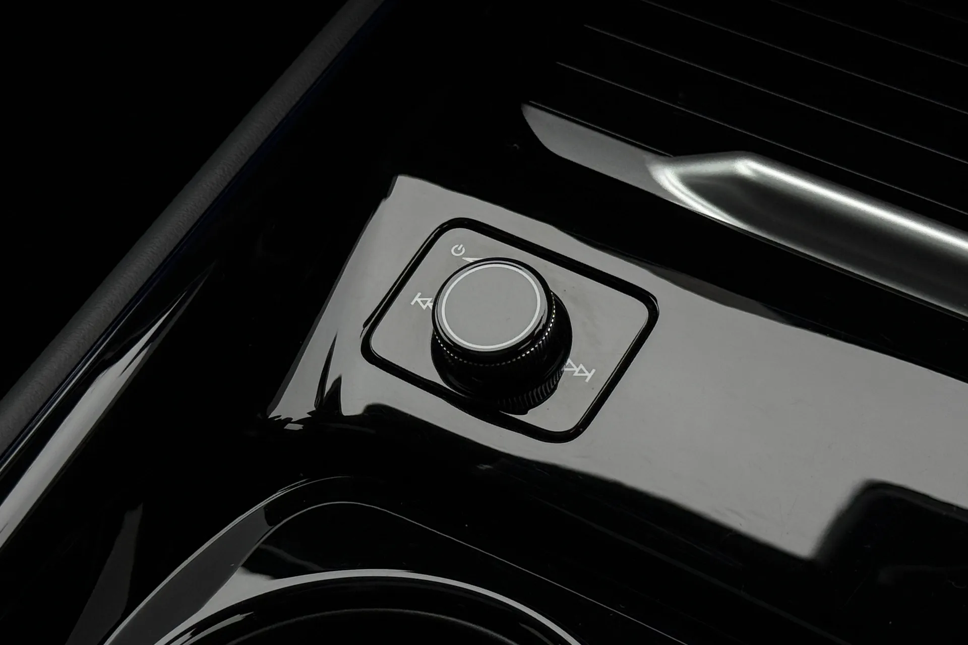 Audi Q3 thumbnail image number 18