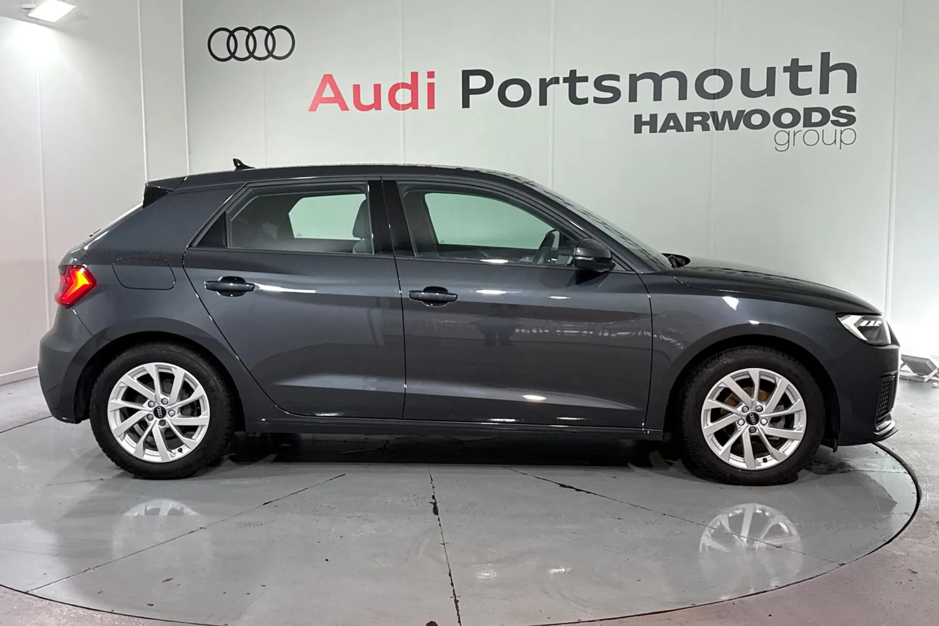 Audi A1 thumbnail image number 2