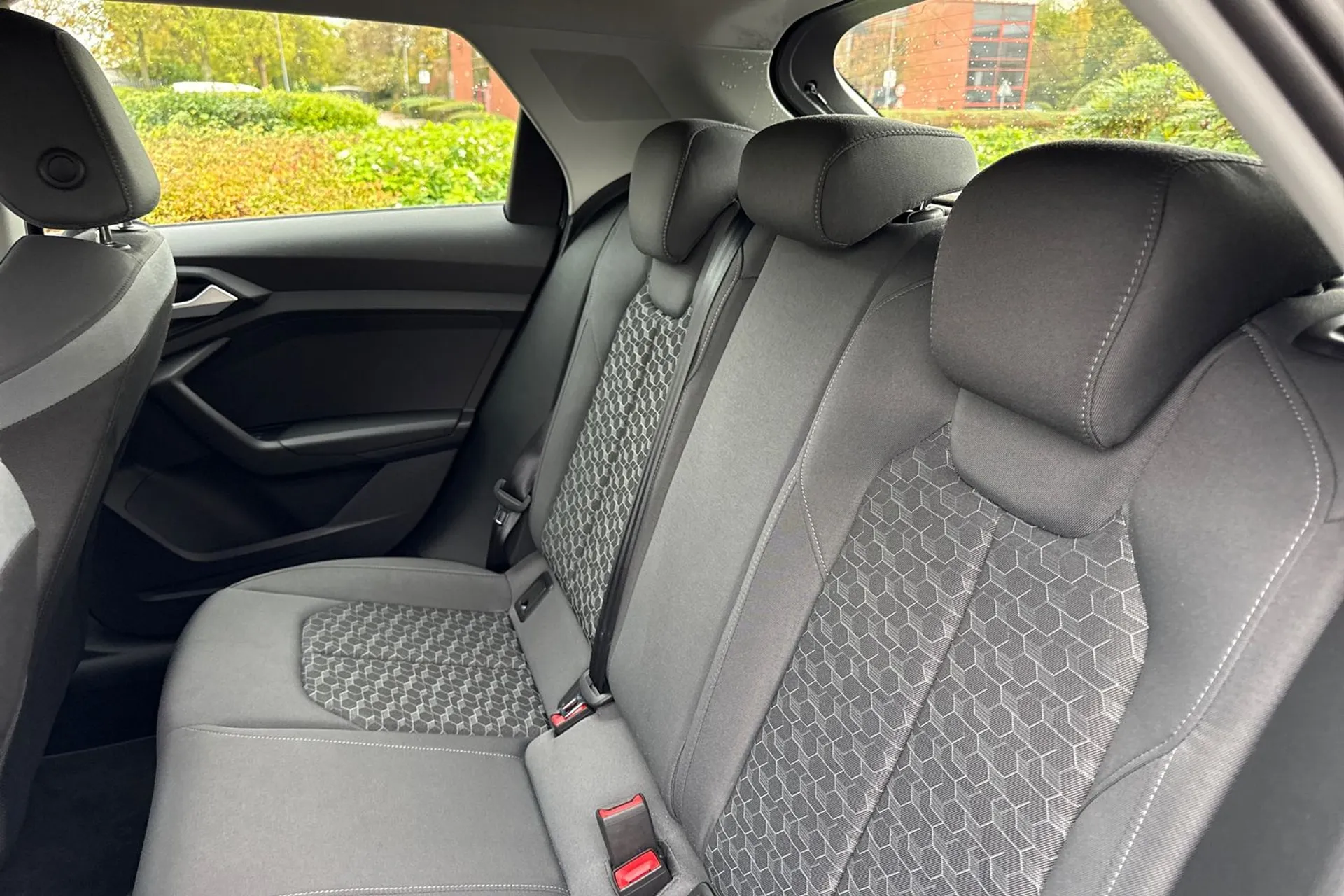 Audi A1 thumbnail image number 36