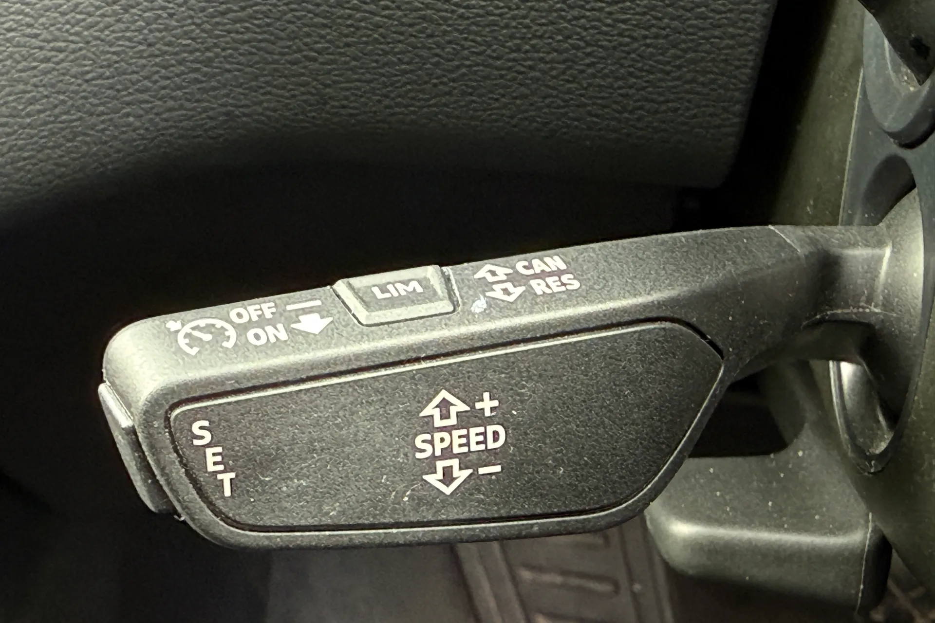 Audi A6 thumbnail image number 59