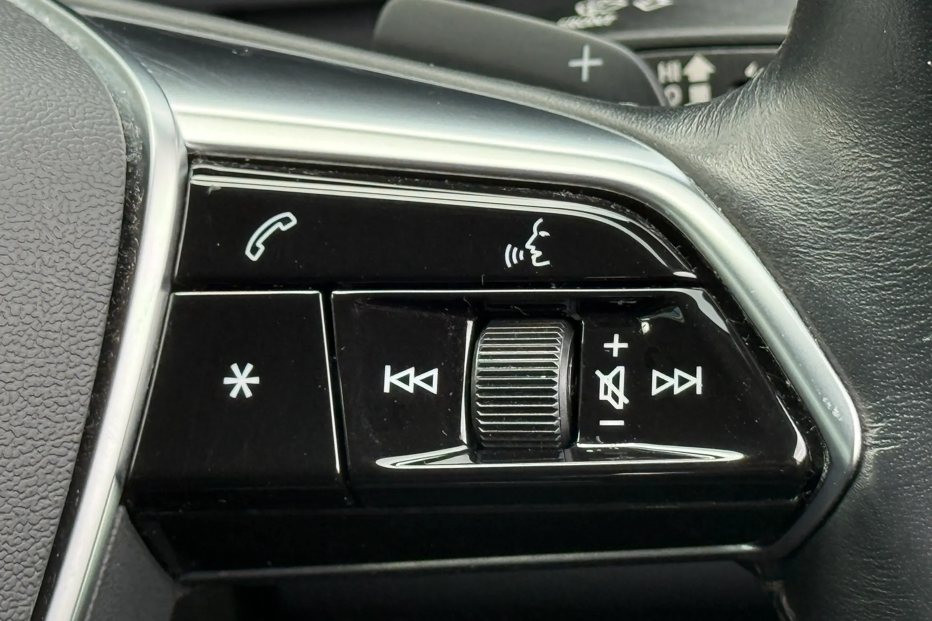 Audi A6 thumbnail image number 39