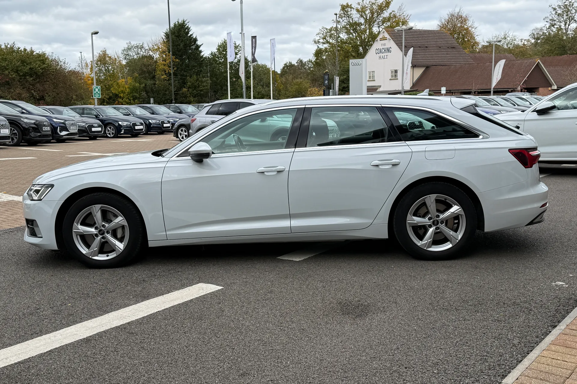 Audi A6 thumbnail image number 15