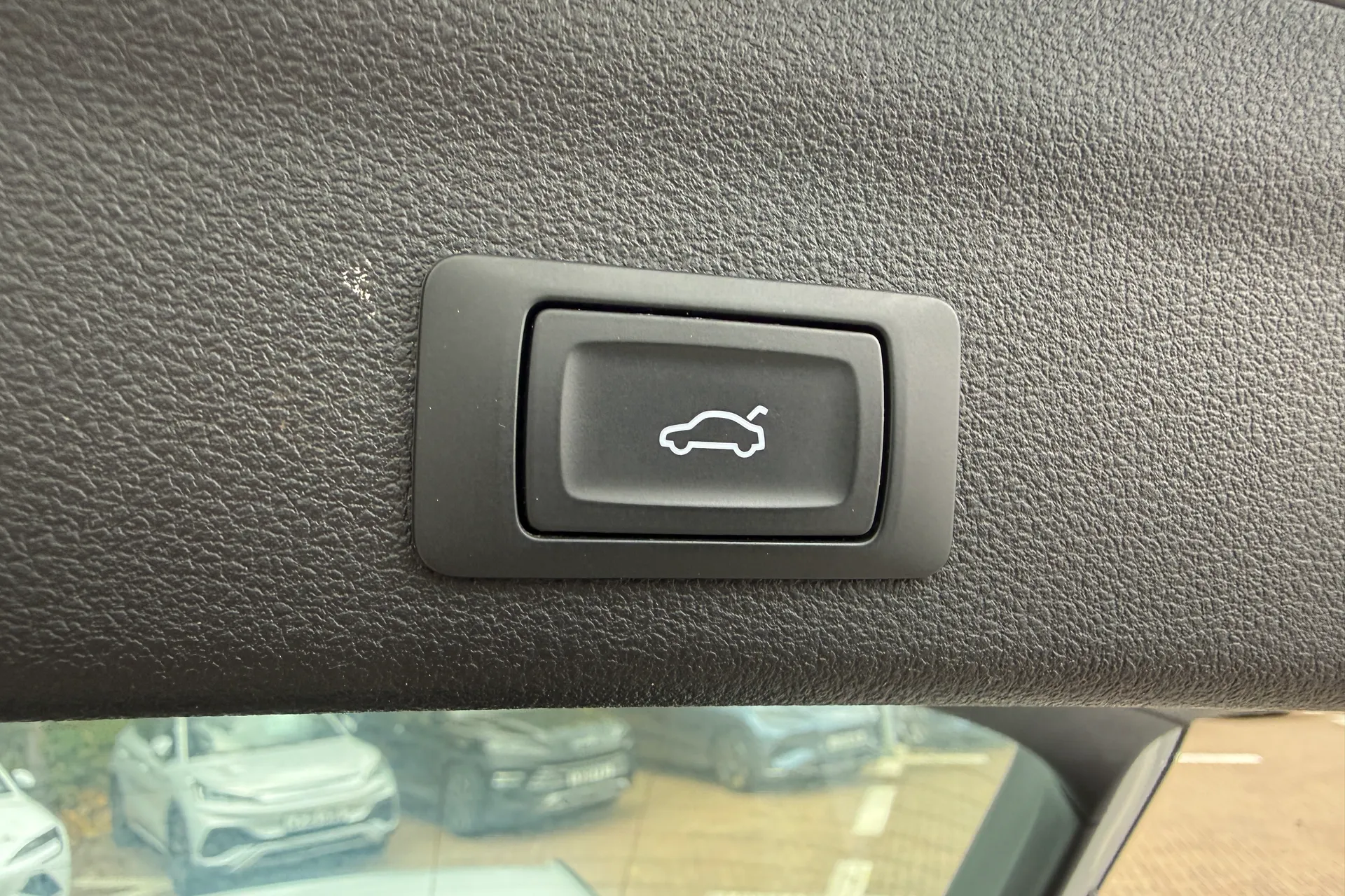 Audi A6 thumbnail image number 26