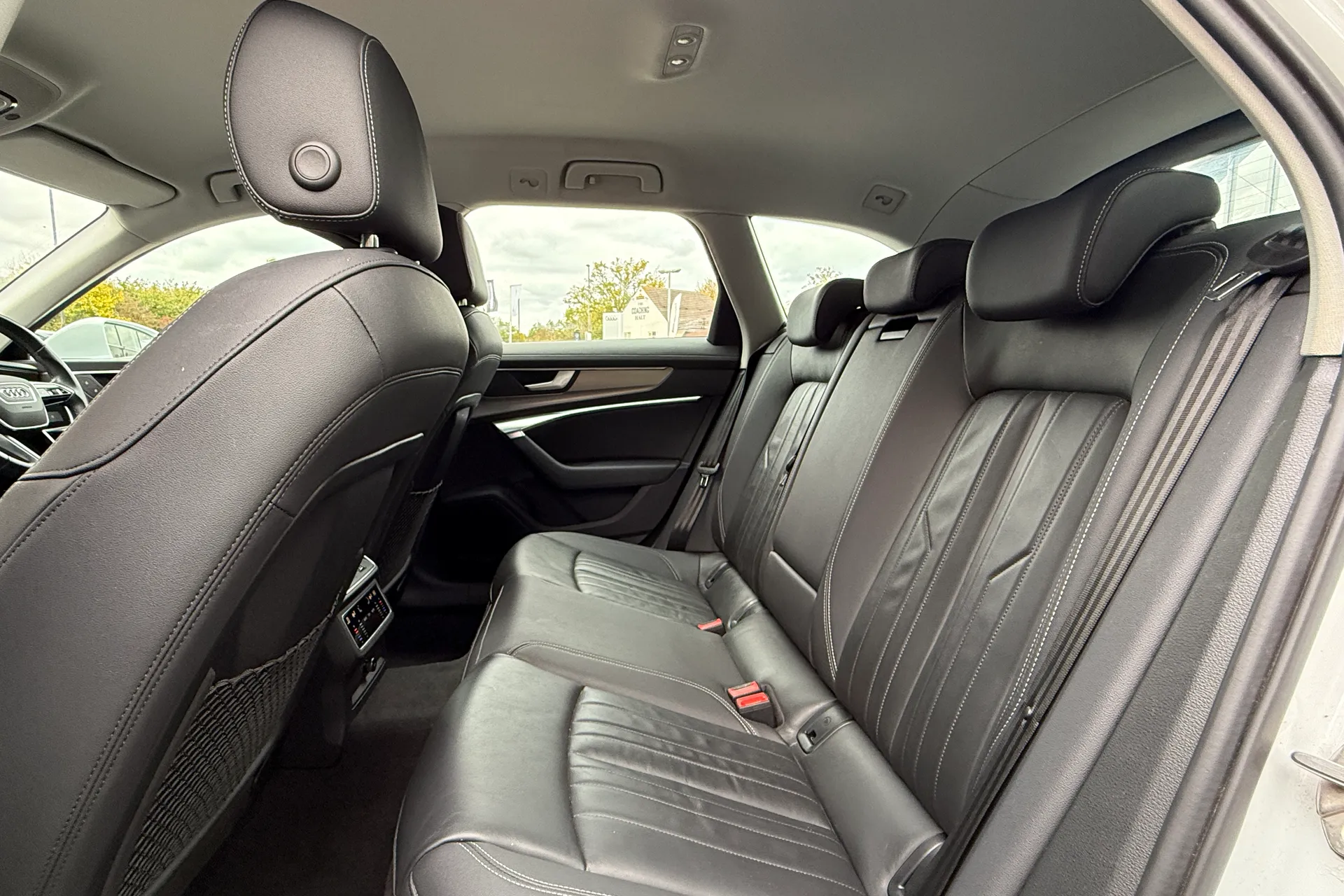 Audi A6 thumbnail image number 21