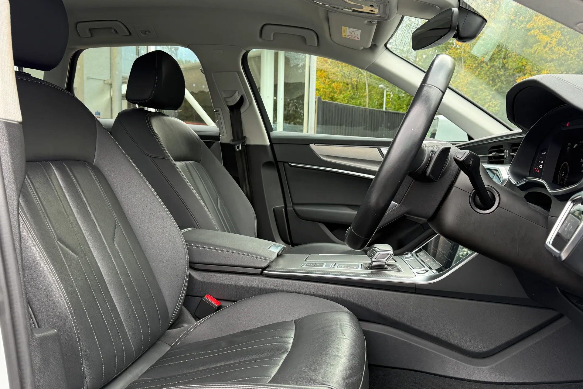 Audi A6 thumbnail image number 11