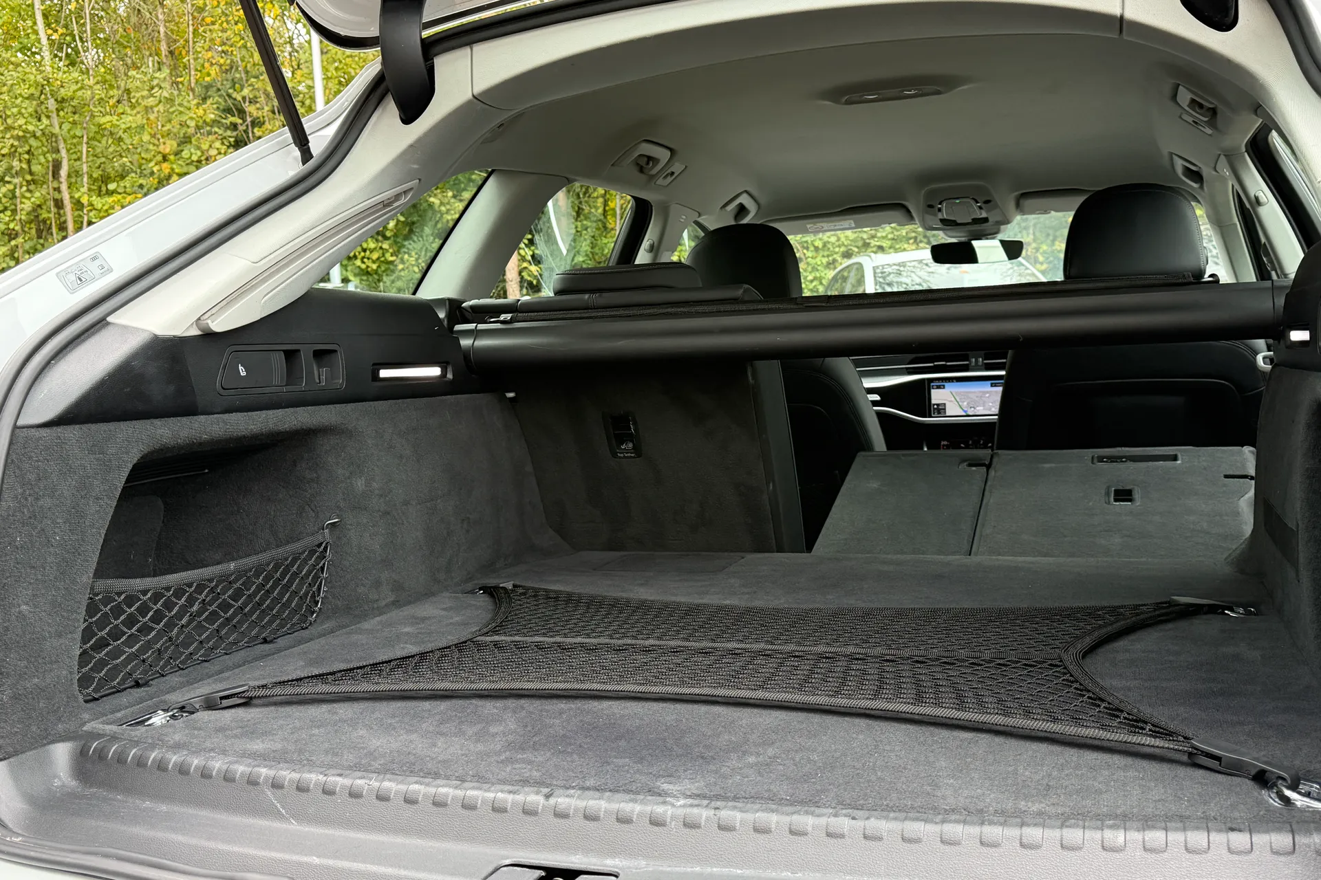 Audi A6 thumbnail image number 27