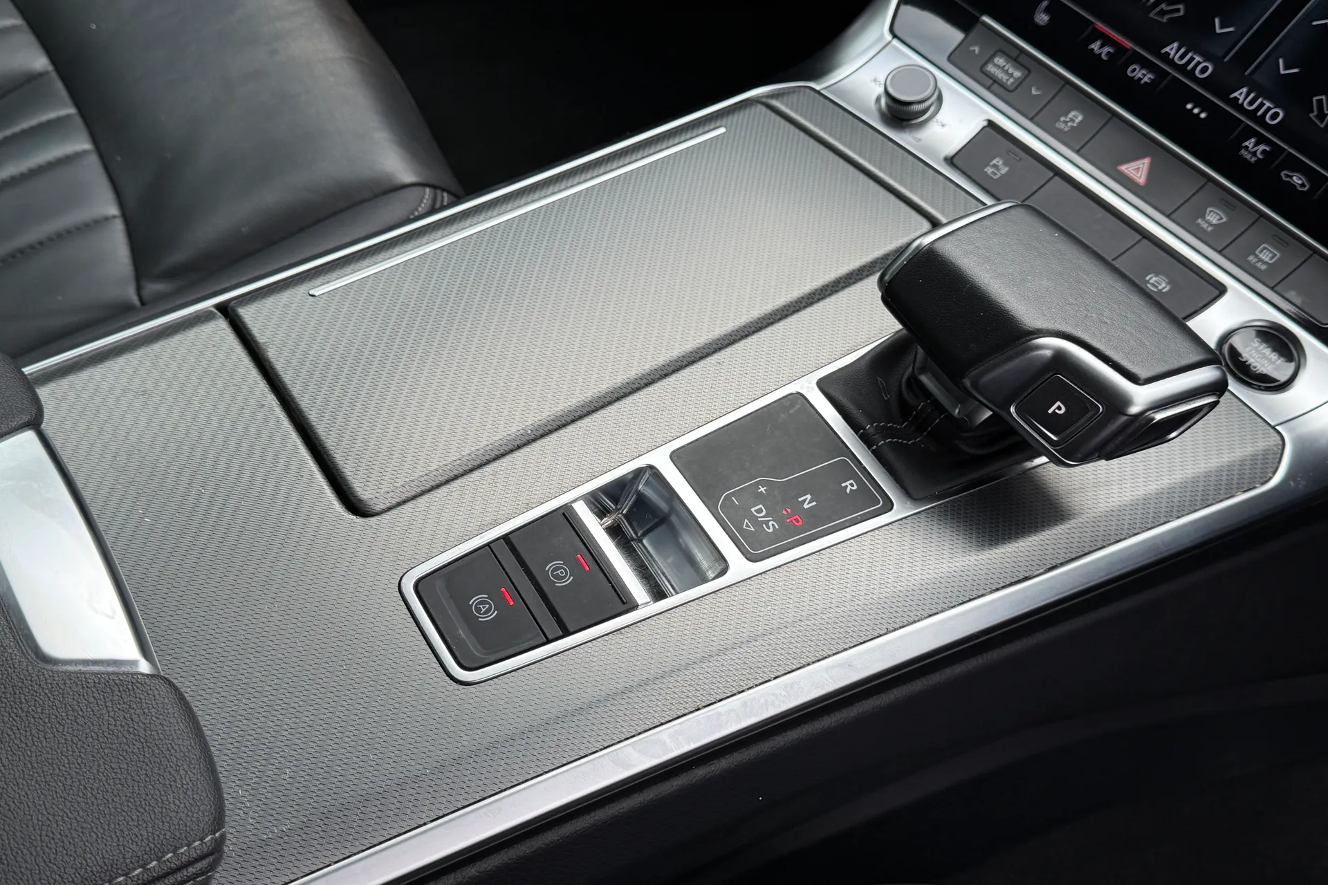 Audi A6 thumbnail image number 45