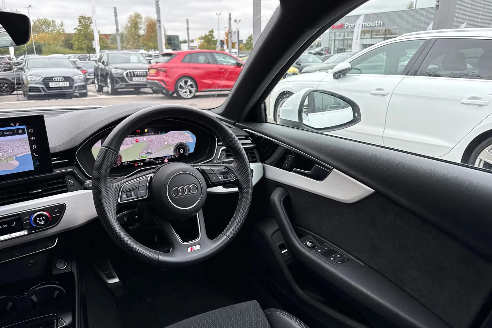 Audi A4 thumbnail image number 40