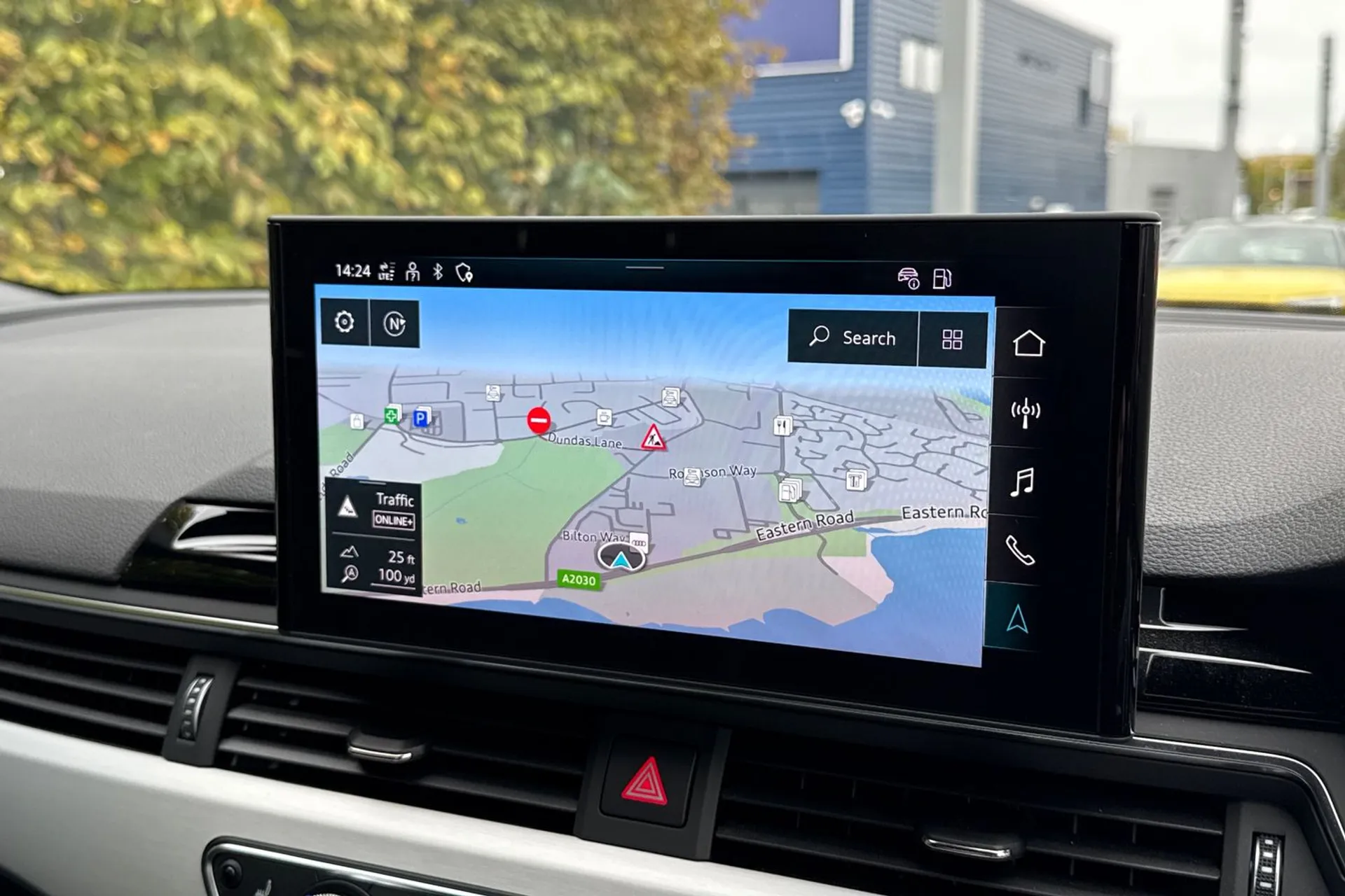 Audi A4 thumbnail image number 28