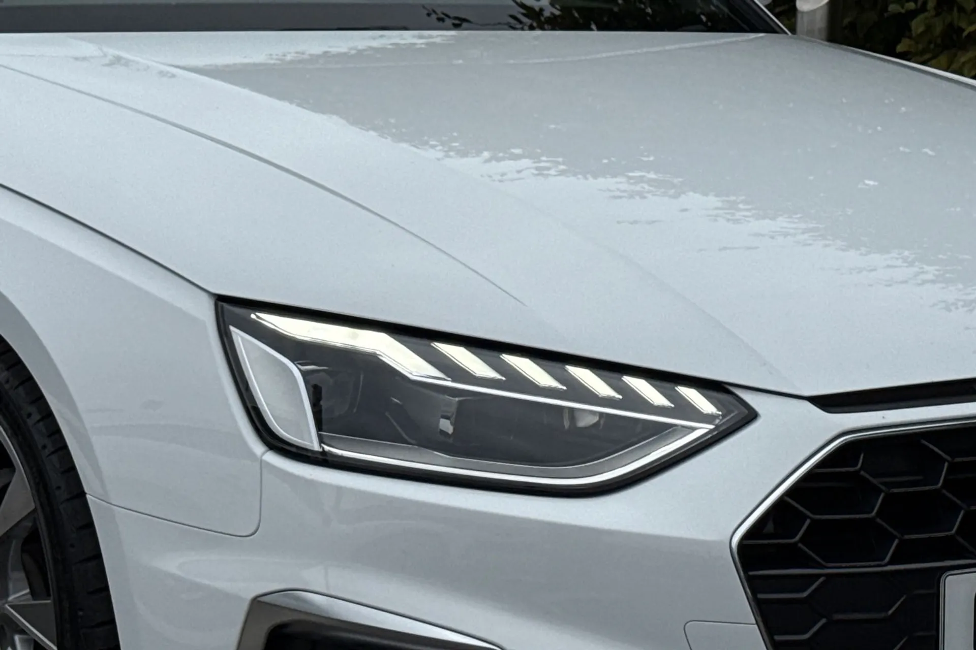 Audi A4 thumbnail image number 14