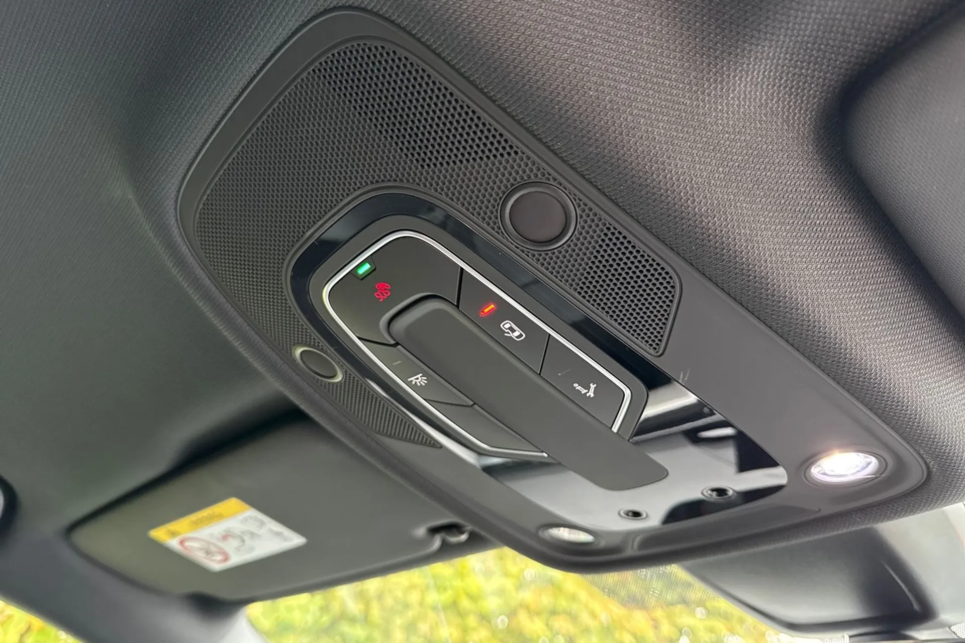 Audi A4 thumbnail image number 47