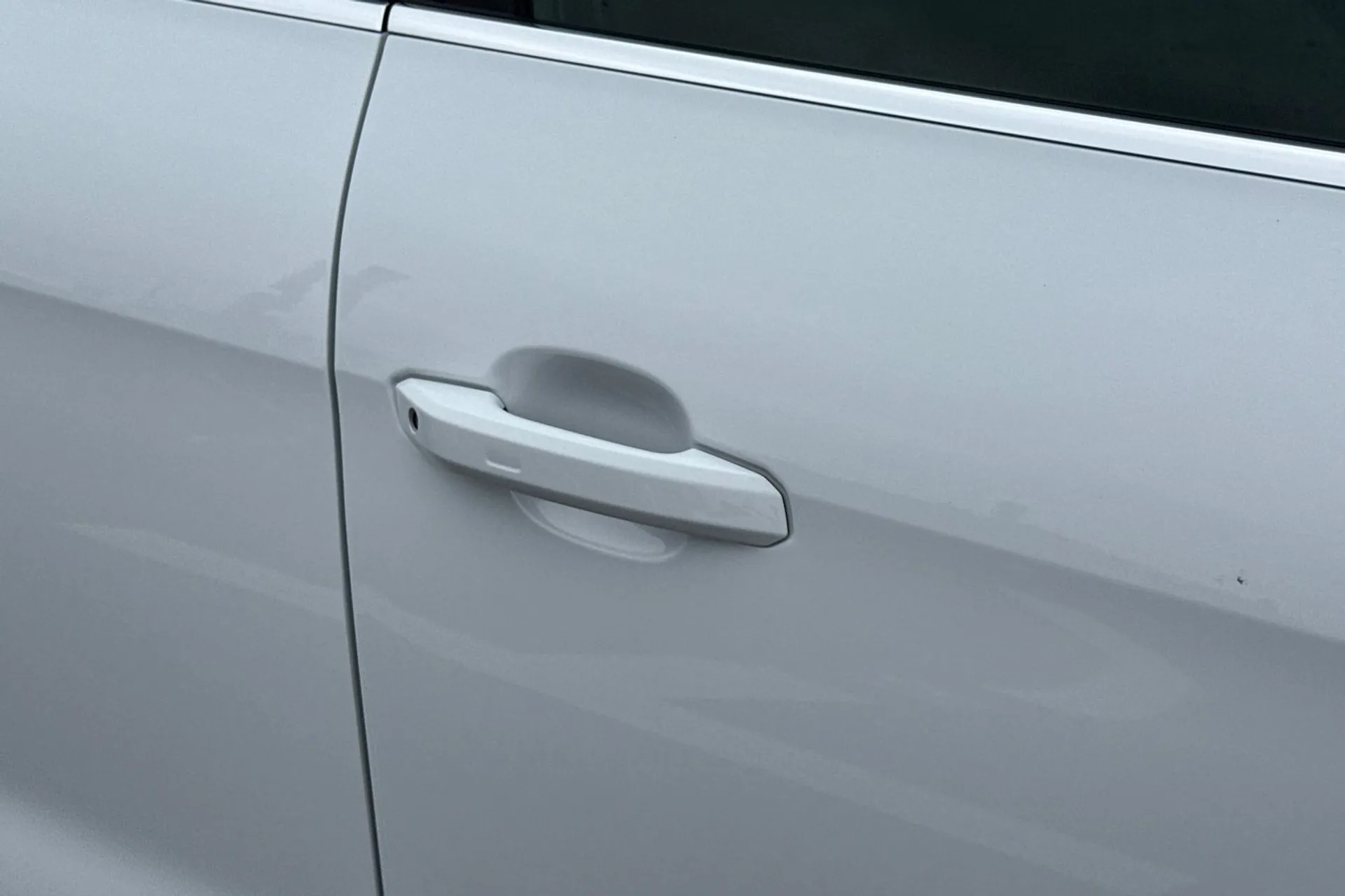 Audi A4 thumbnail image number 15