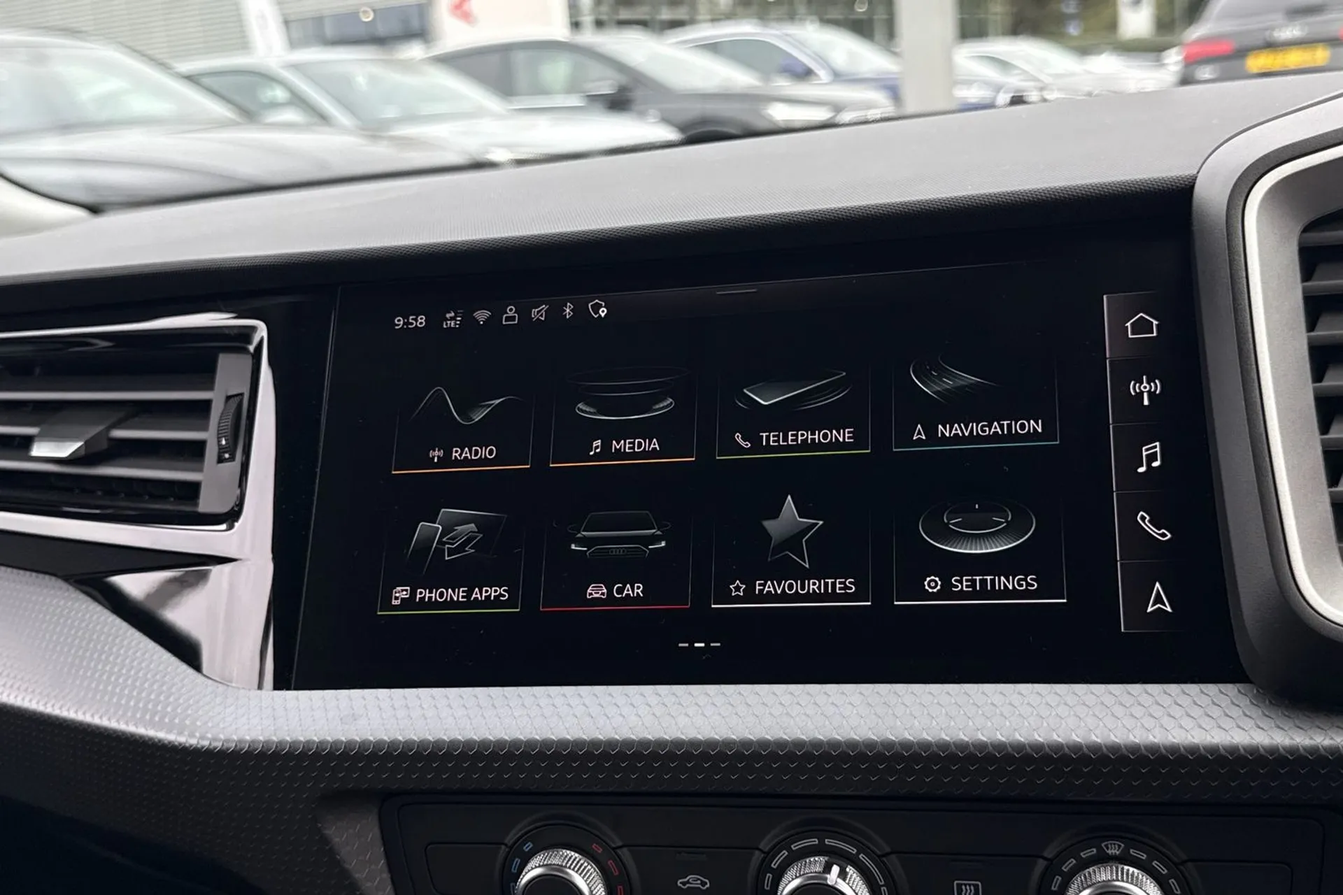 Audi A1 thumbnail image number 37