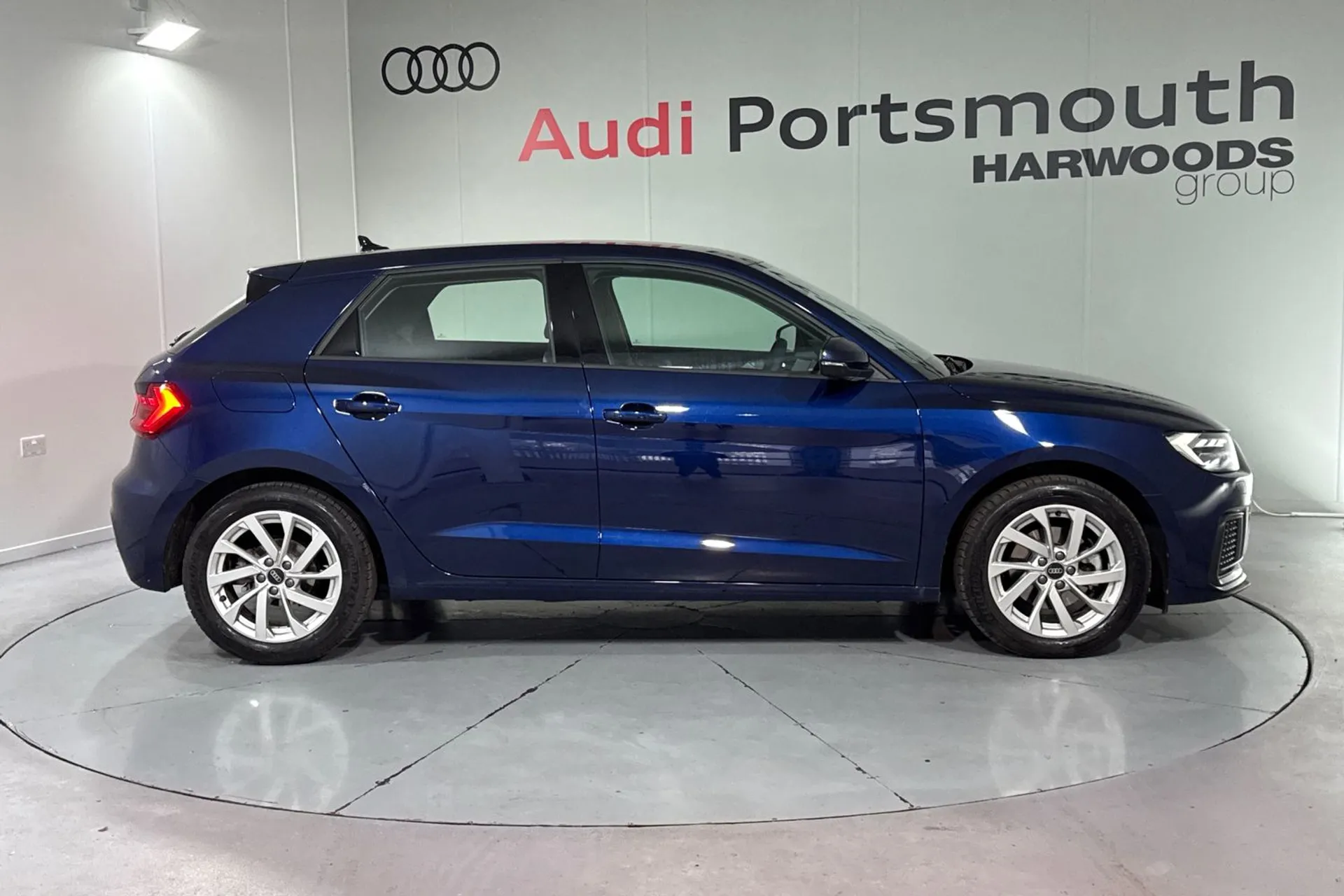 Audi A1 thumbnail image number 2