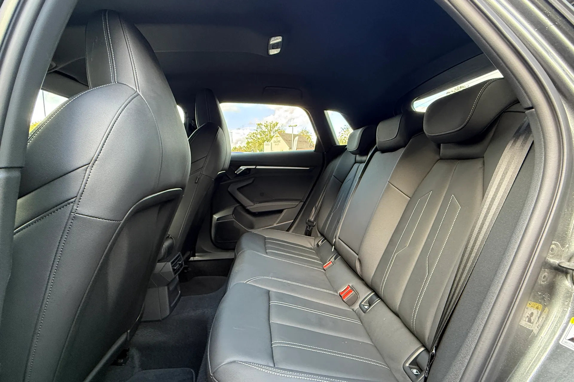 Audi A3 thumbnail image number 18