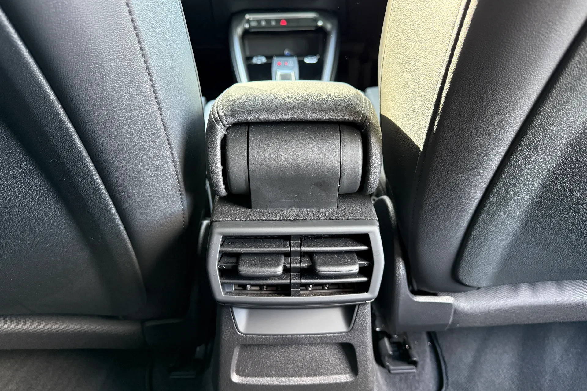 Audi A3 thumbnail image number 31