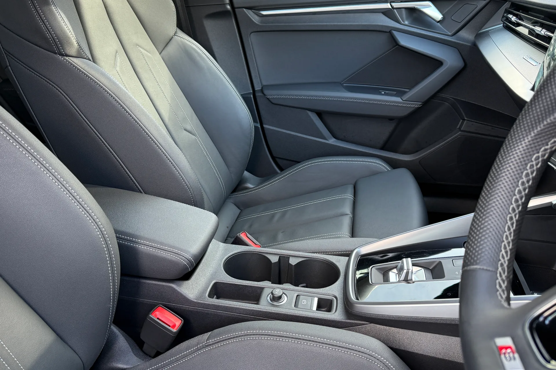 Audi A3 thumbnail image number 39