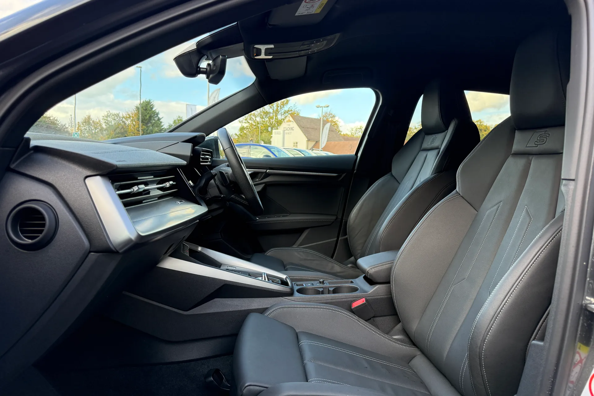 Audi A3 thumbnail image number 16