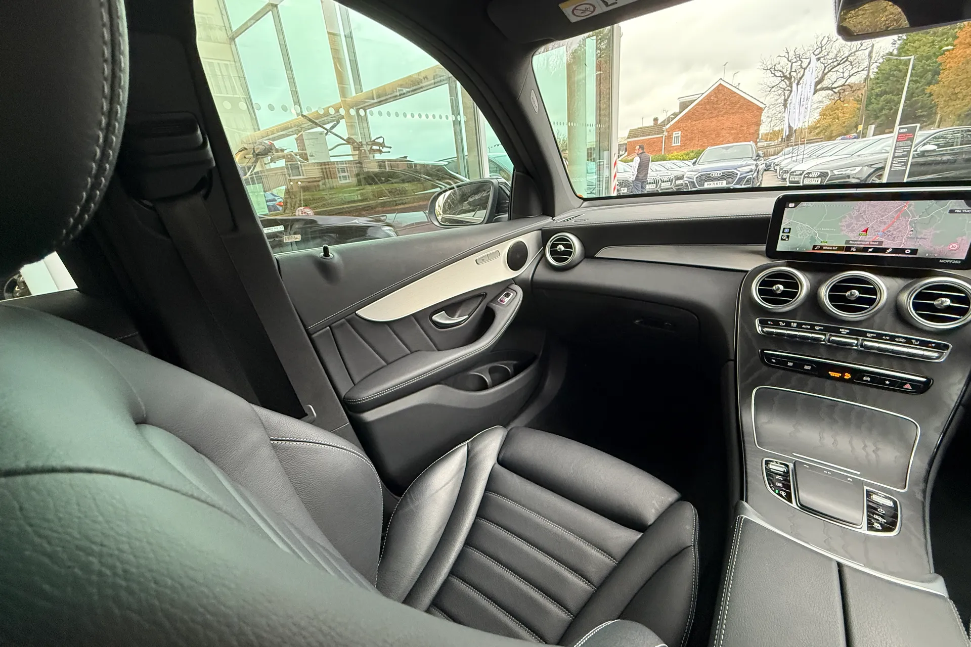 MERCEDES-BENZ GLC thumbnail image number 40