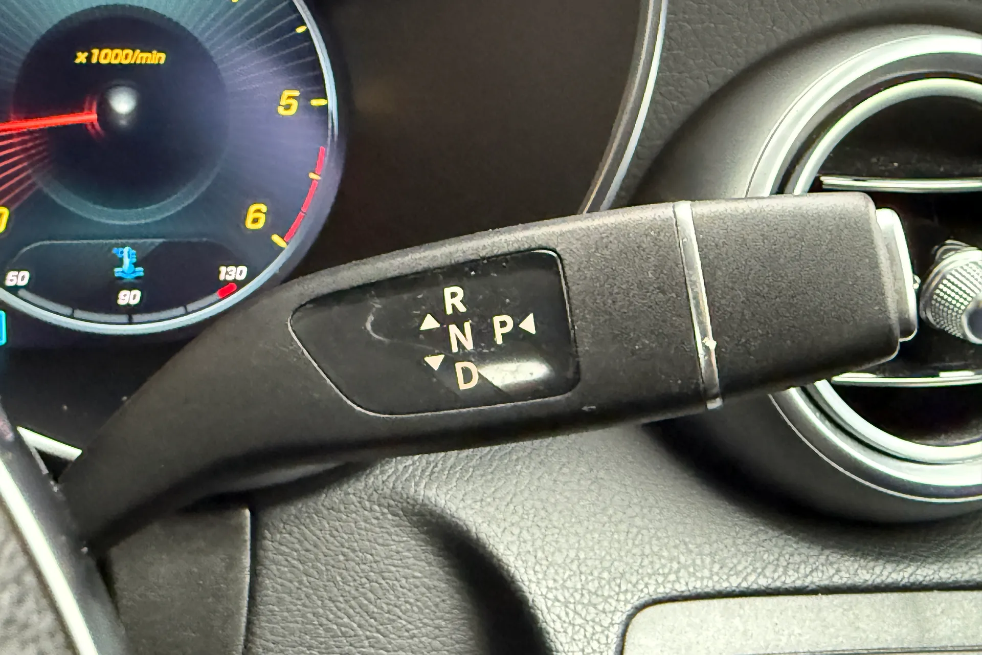 MERCEDES-BENZ GLC thumbnail image number 15