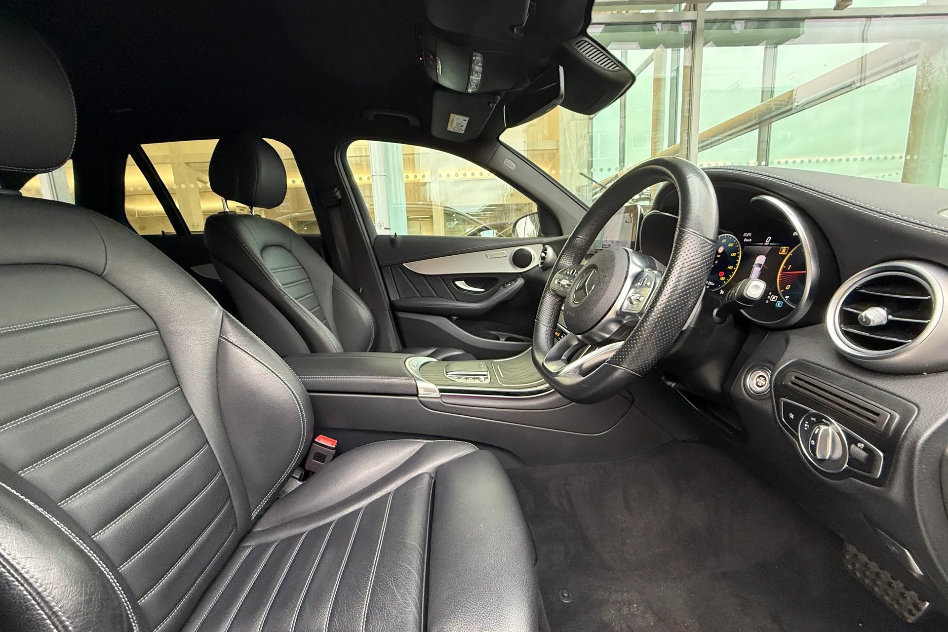 MERCEDES-BENZ GLC thumbnail image number 29