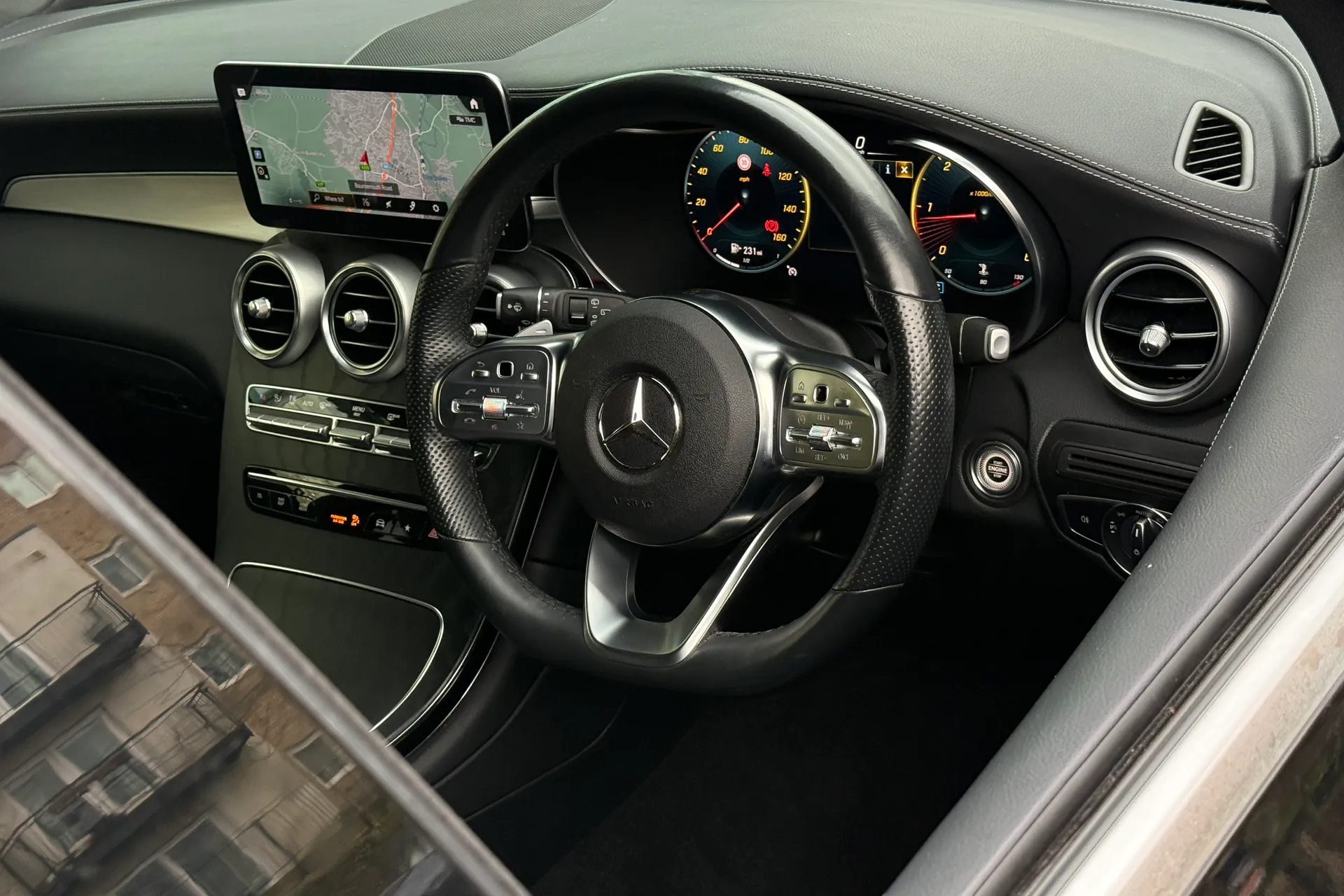 MERCEDES-BENZ GLC thumbnail image number 32