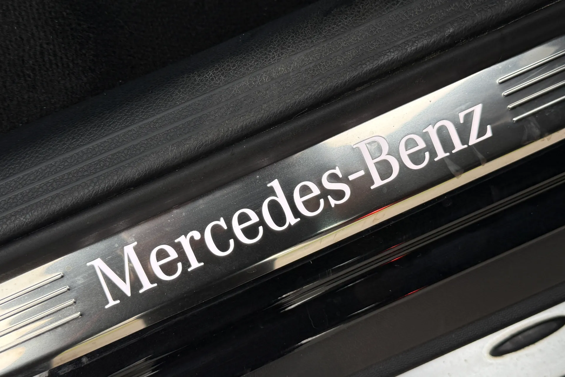 MERCEDES-BENZ GLC thumbnail image number 30