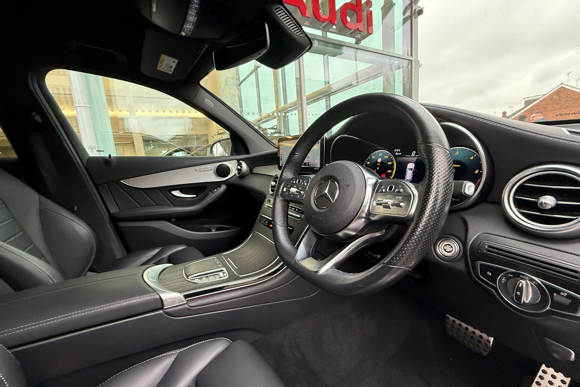 MERCEDES-BENZ GLC thumbnail image number 11