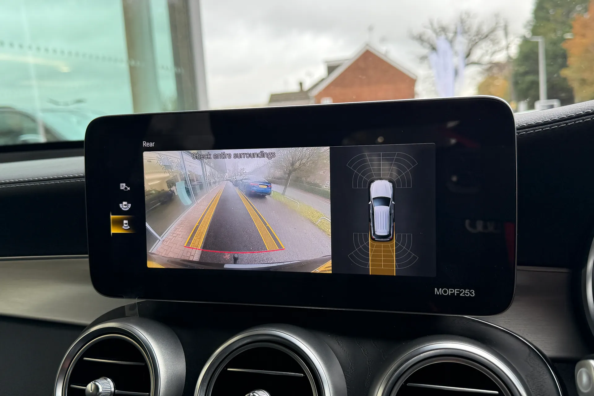 MERCEDES-BENZ GLC thumbnail image number 5