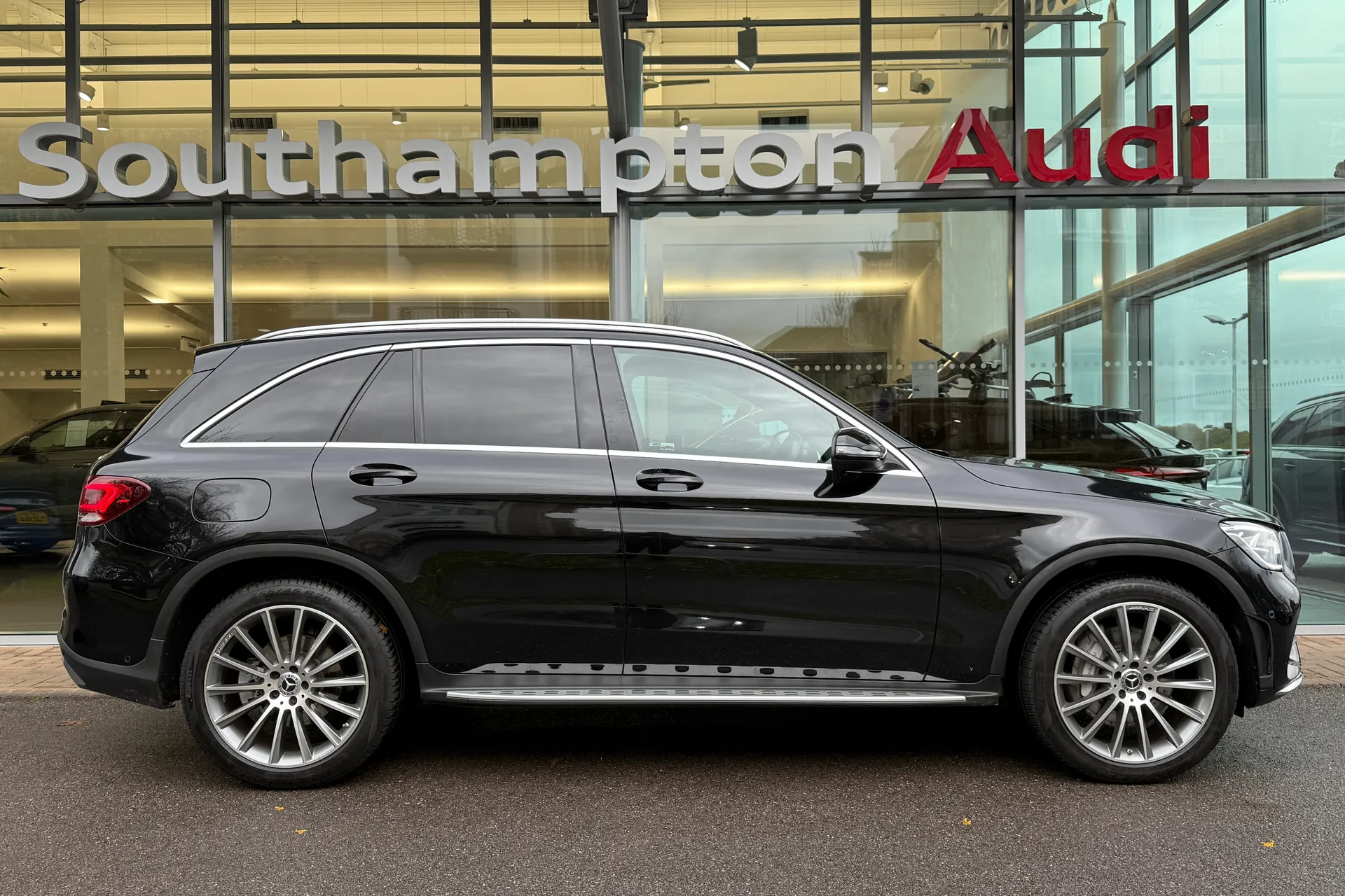 MERCEDES-BENZ GLC thumbnail image number 2