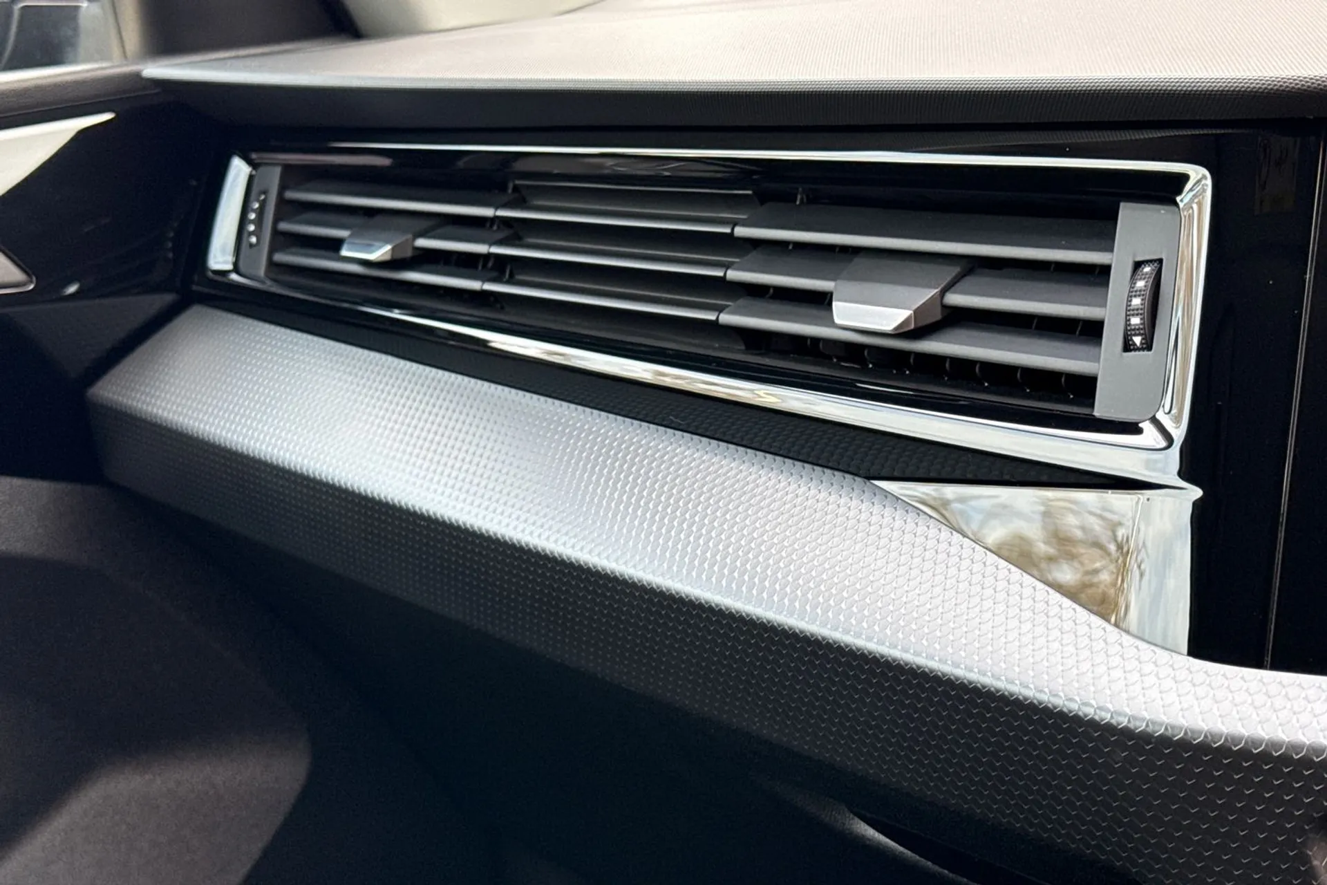 Audi A1 thumbnail image number 47