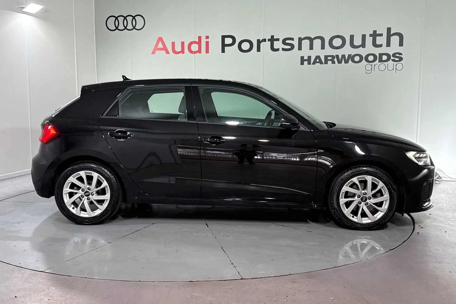 Audi A1 thumbnail image number 2