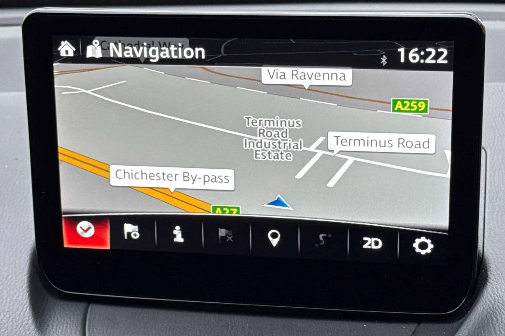 MAZDA 2 thumbnail image number 4