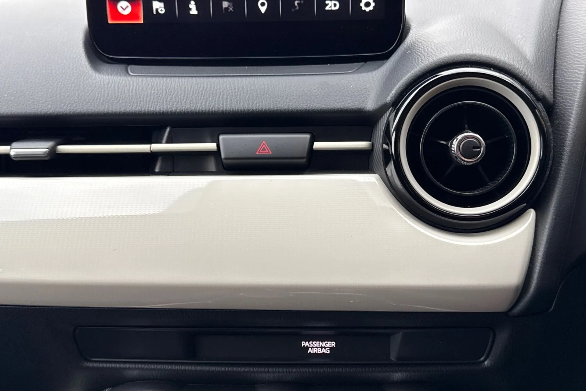 MAZDA 2 thumbnail image number 49