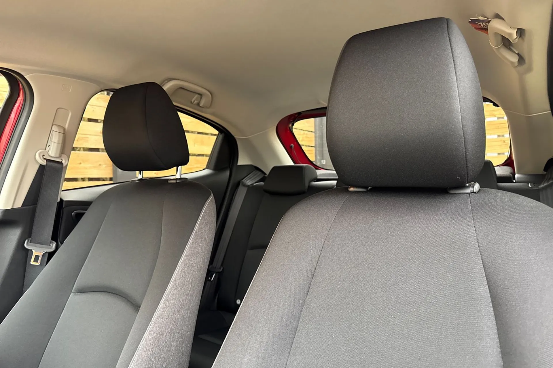 MAZDA 2 thumbnail image number 31