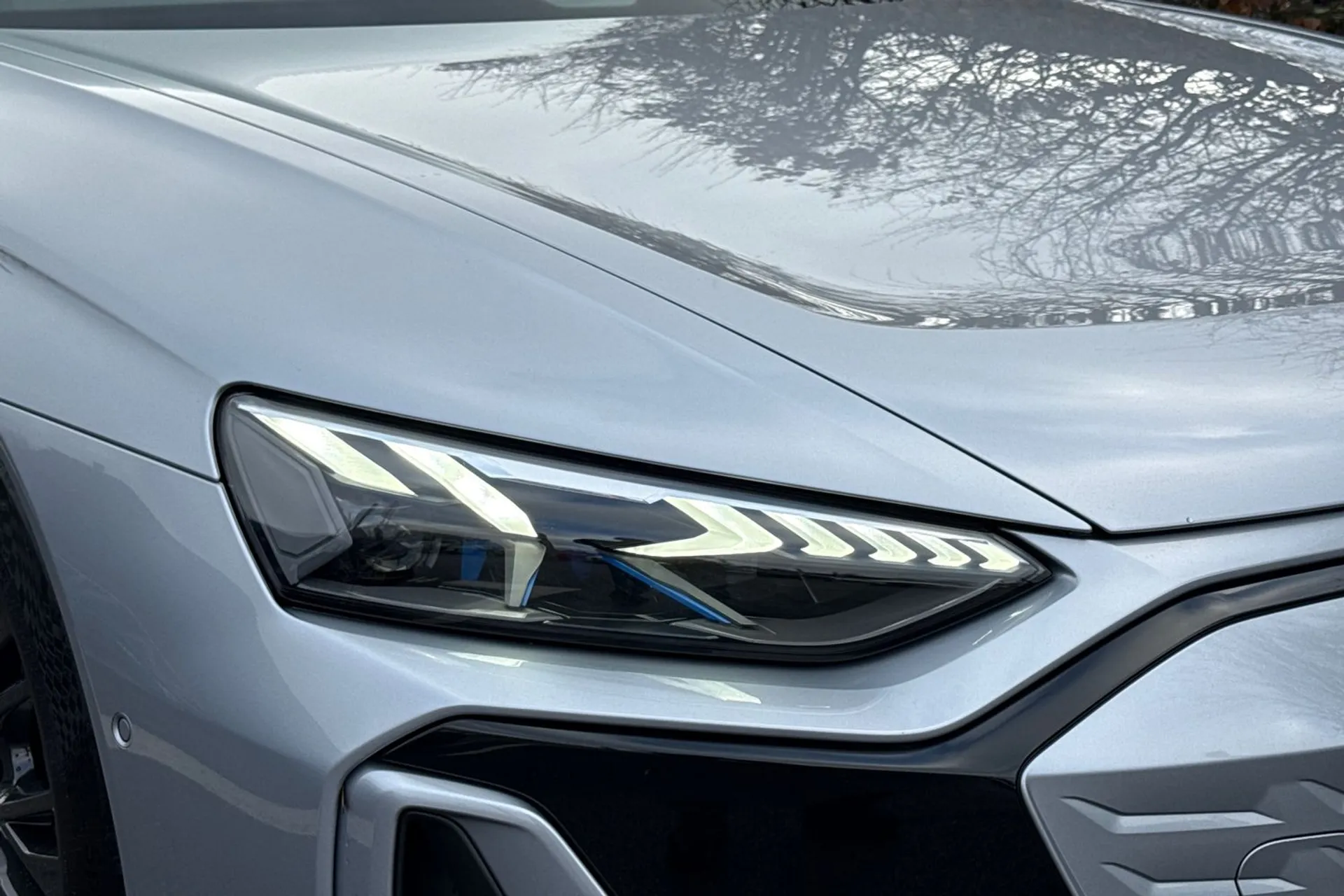 Audi e-tron GT thumbnail image number 26