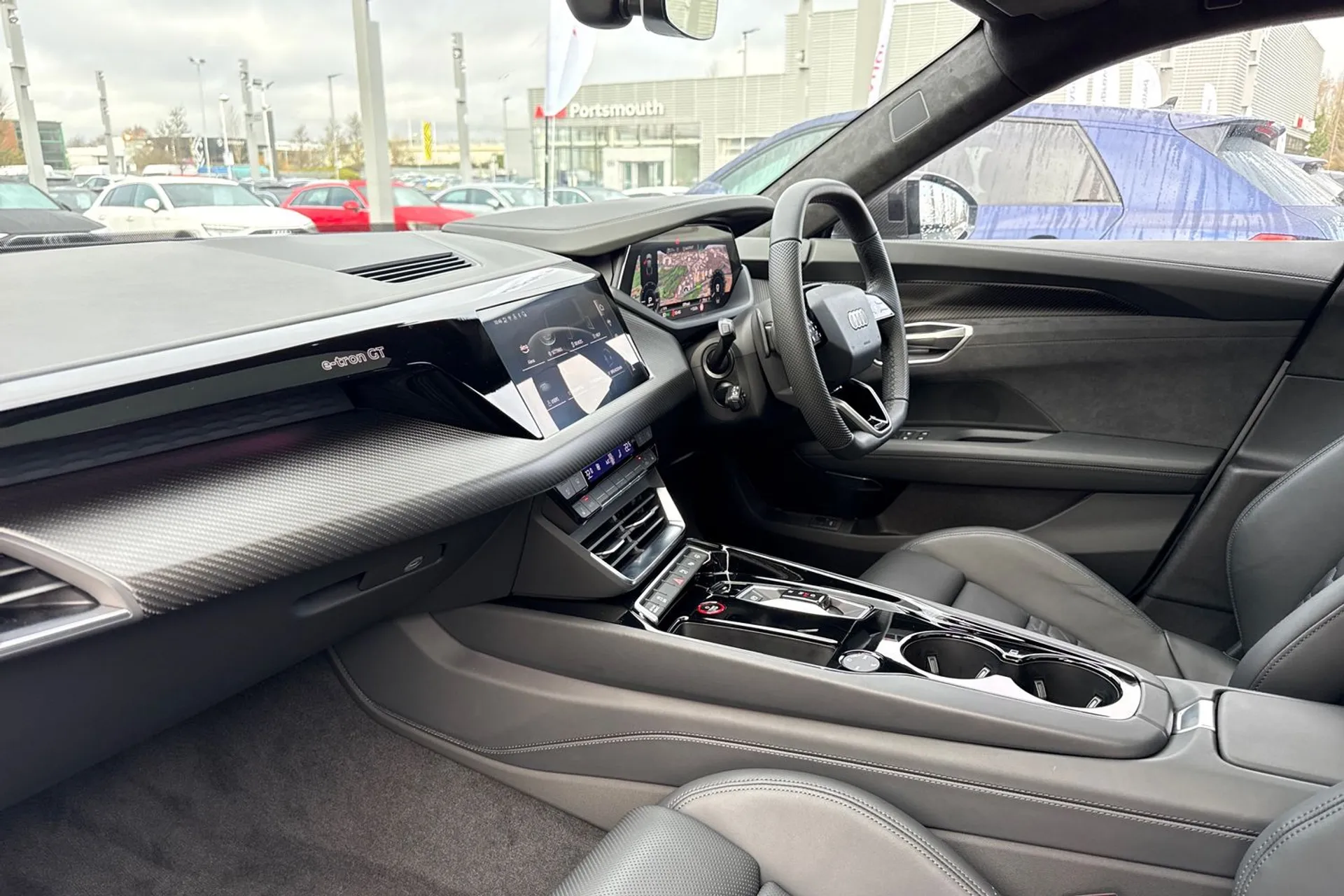 Audi e-tron GT thumbnail image number 37