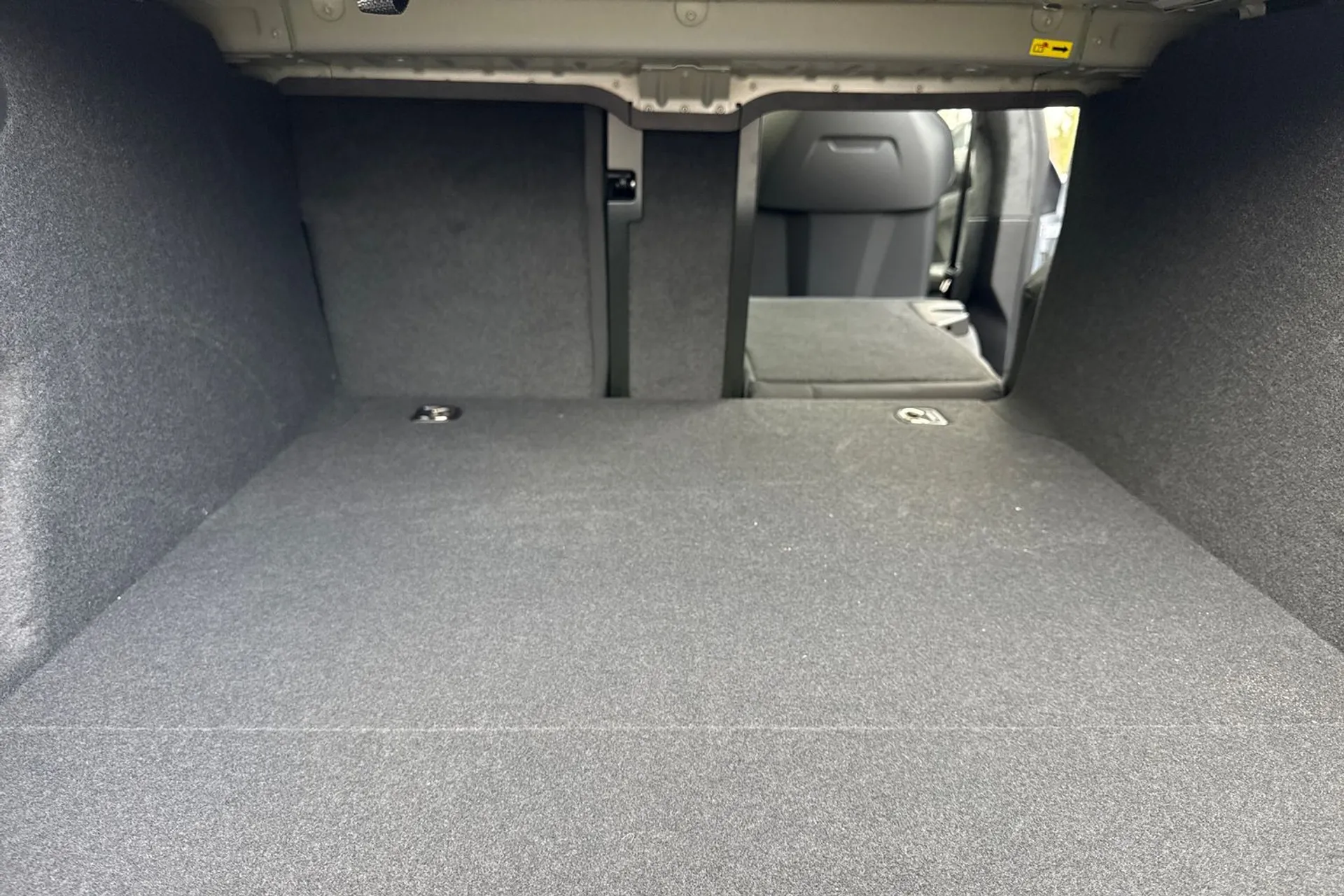 Audi e-tron GT thumbnail image number 29