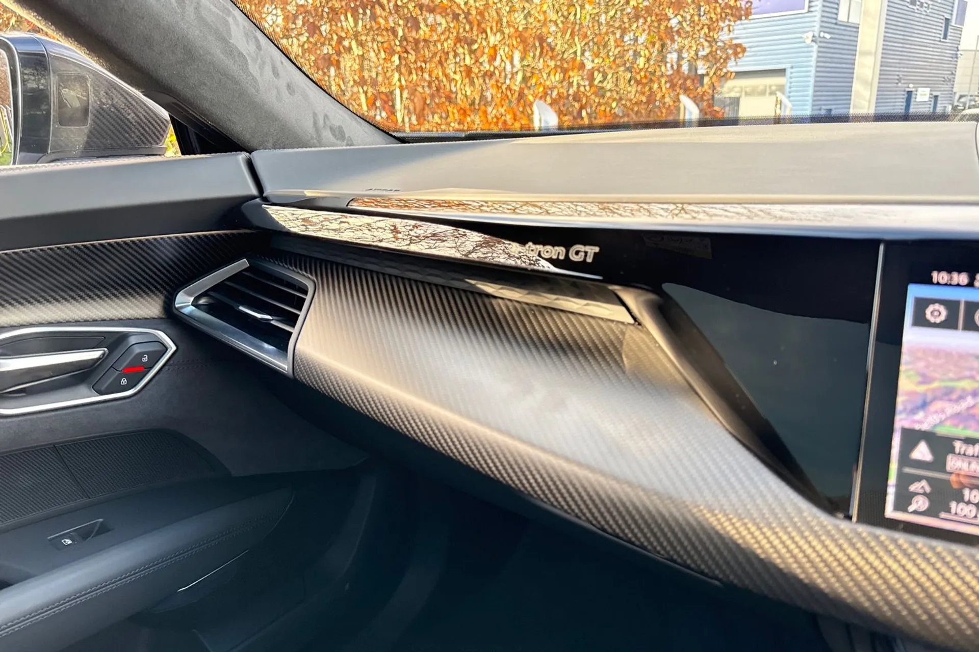 Audi e-tron GT thumbnail image number 51