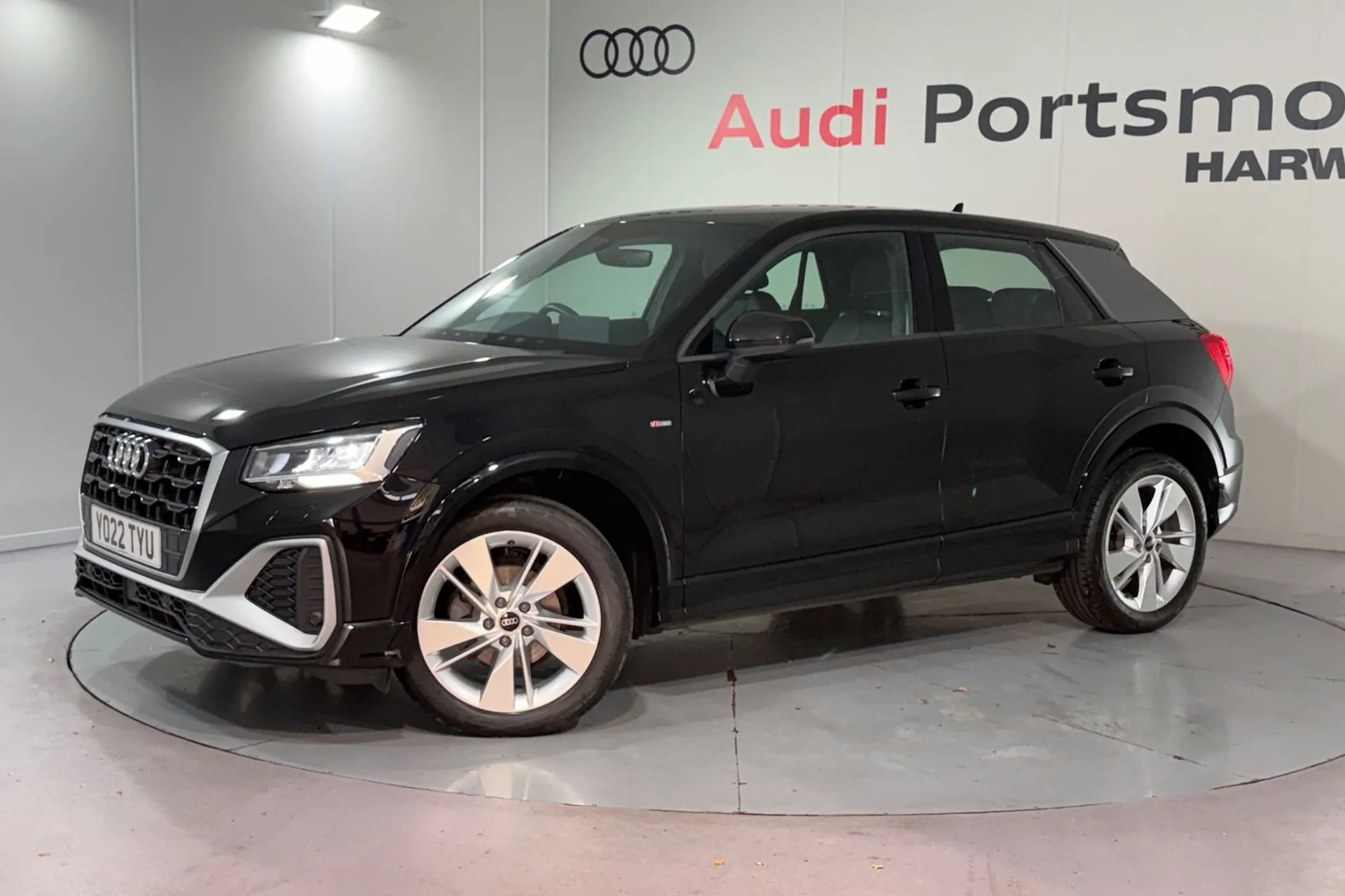 Audi Q2 thumbnail image number 10
