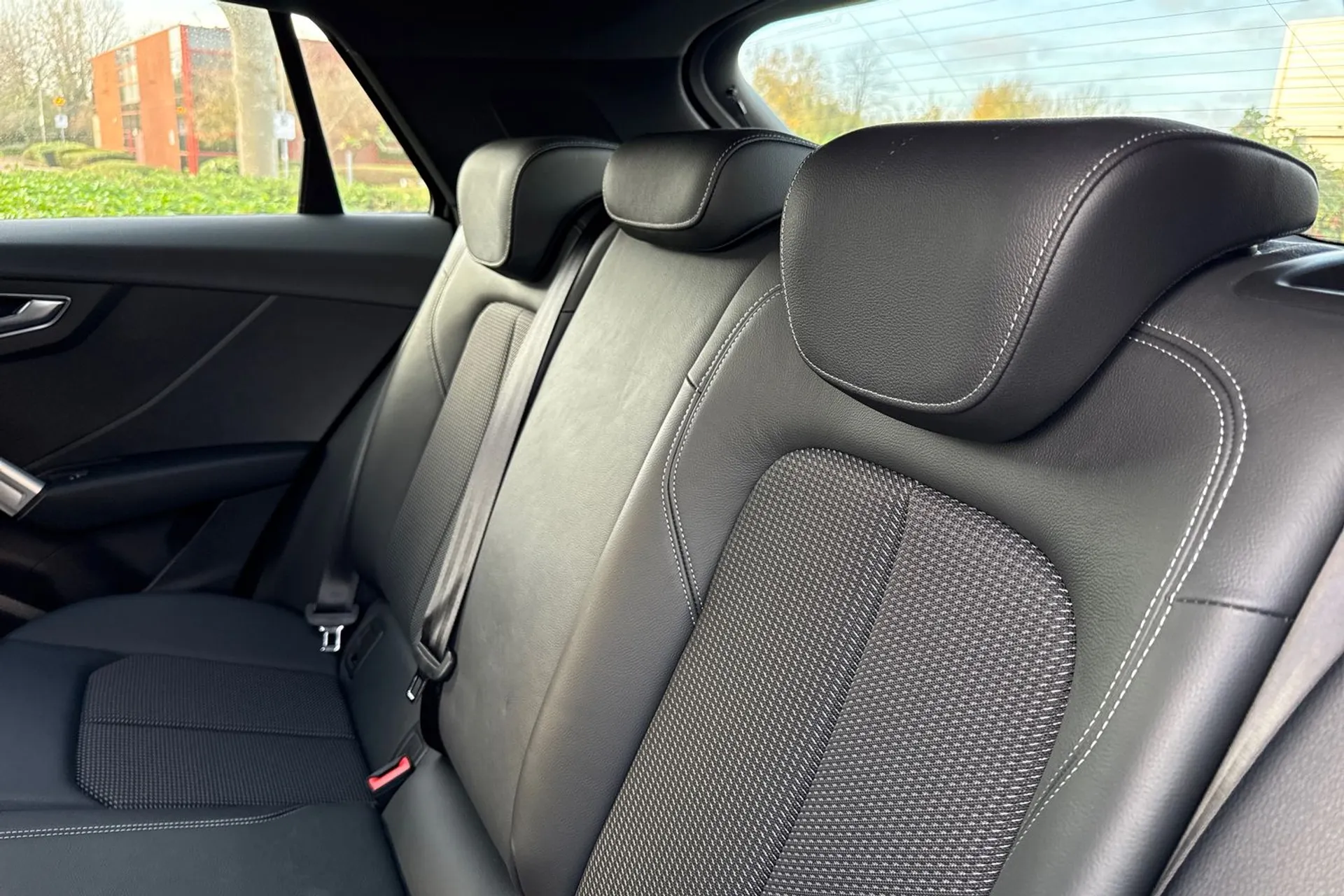 Audi Q2 thumbnail image number 33