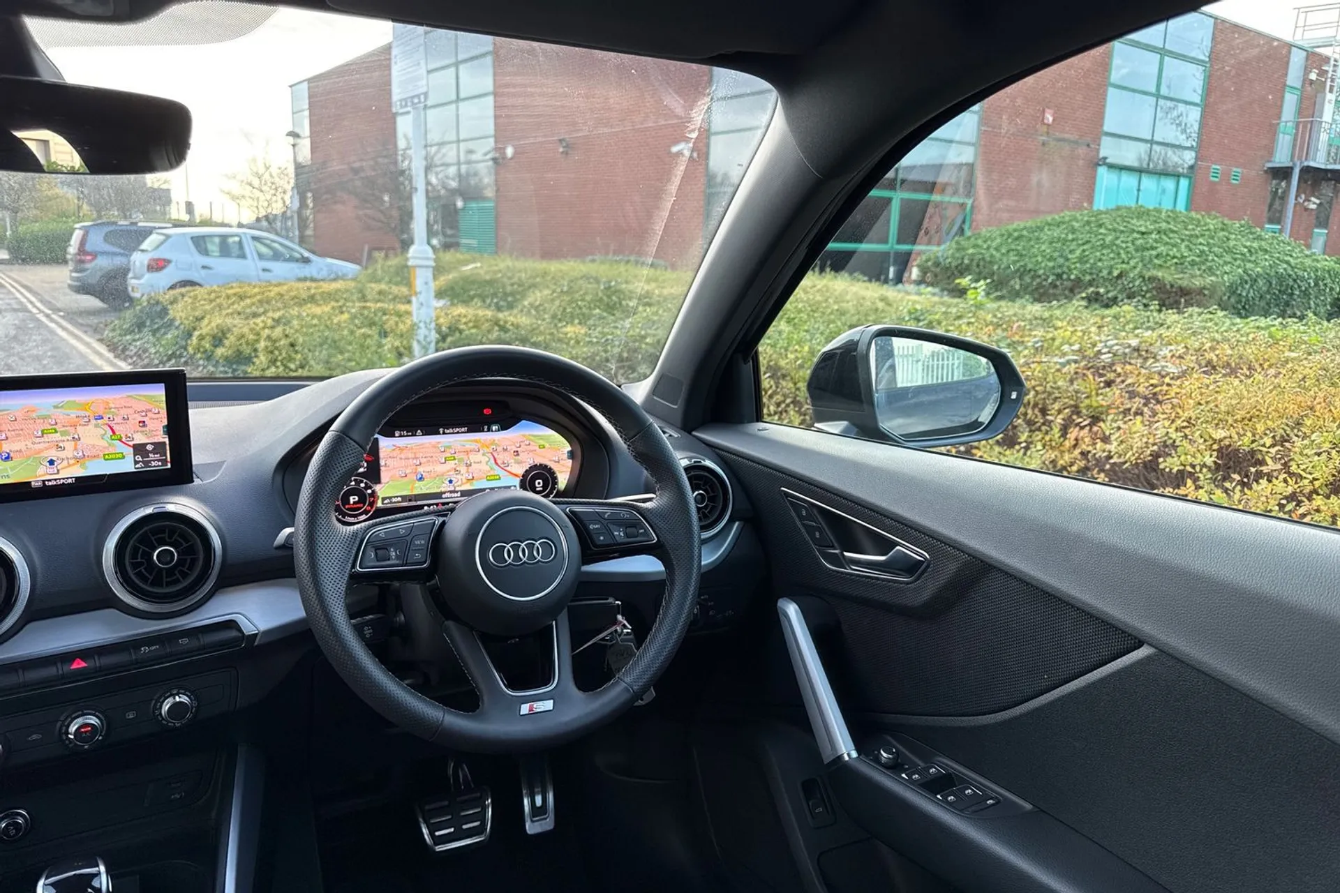 Audi Q2 thumbnail image number 40