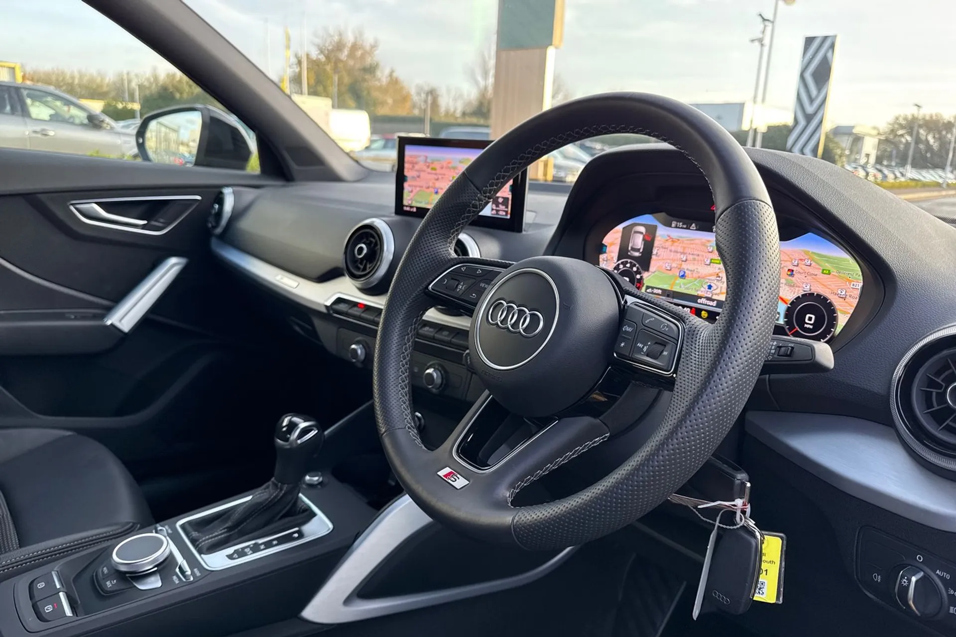 Audi Q2 thumbnail image number 28