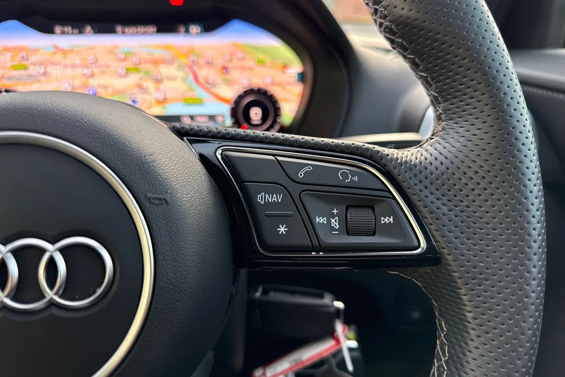 Audi Q2 thumbnail image number 45