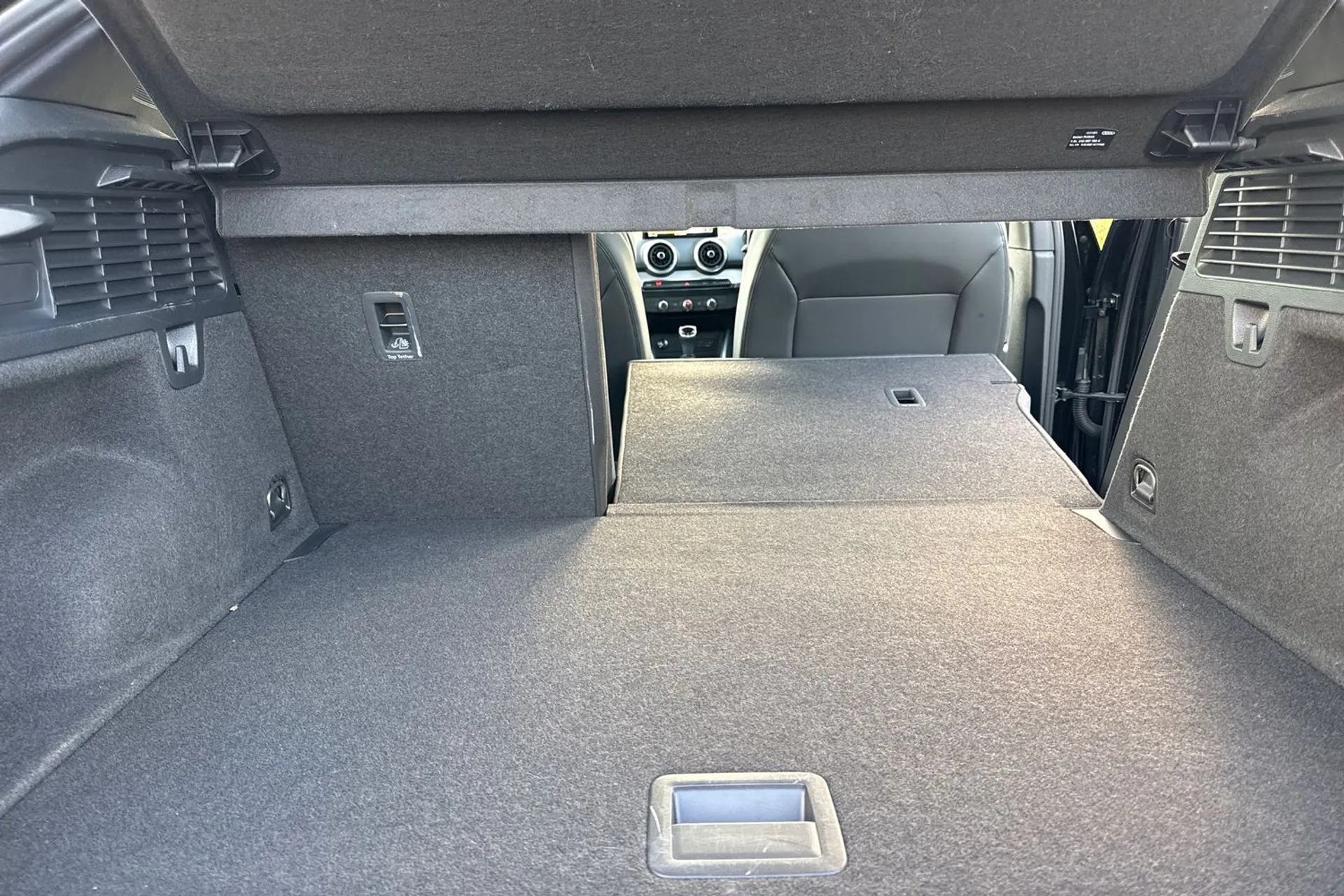 Audi Q2 thumbnail image number 20