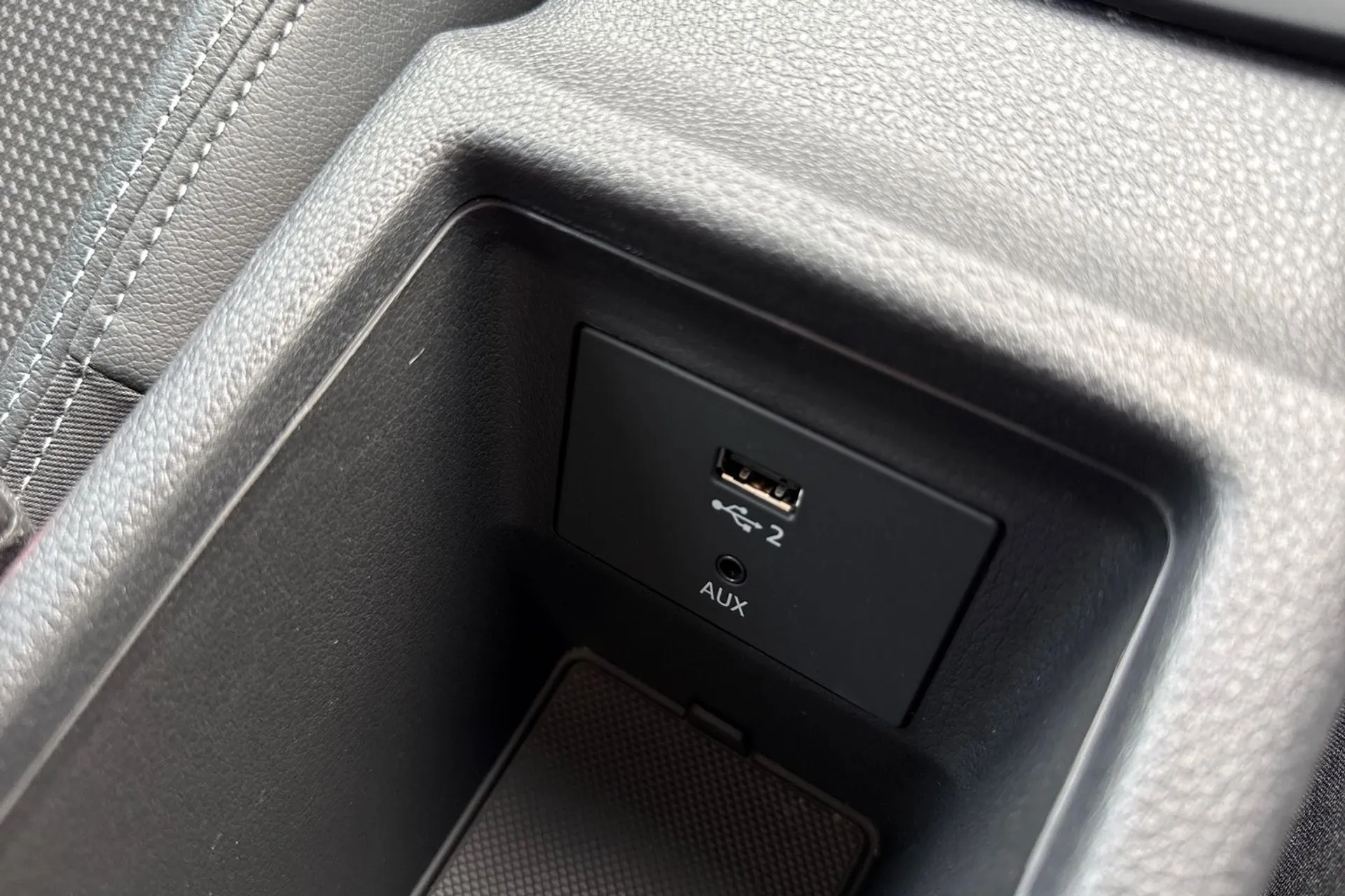 Audi Q2 thumbnail image number 34