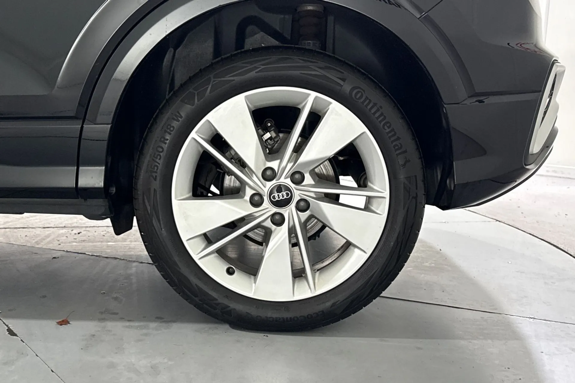 Audi Q2 thumbnail image number 12